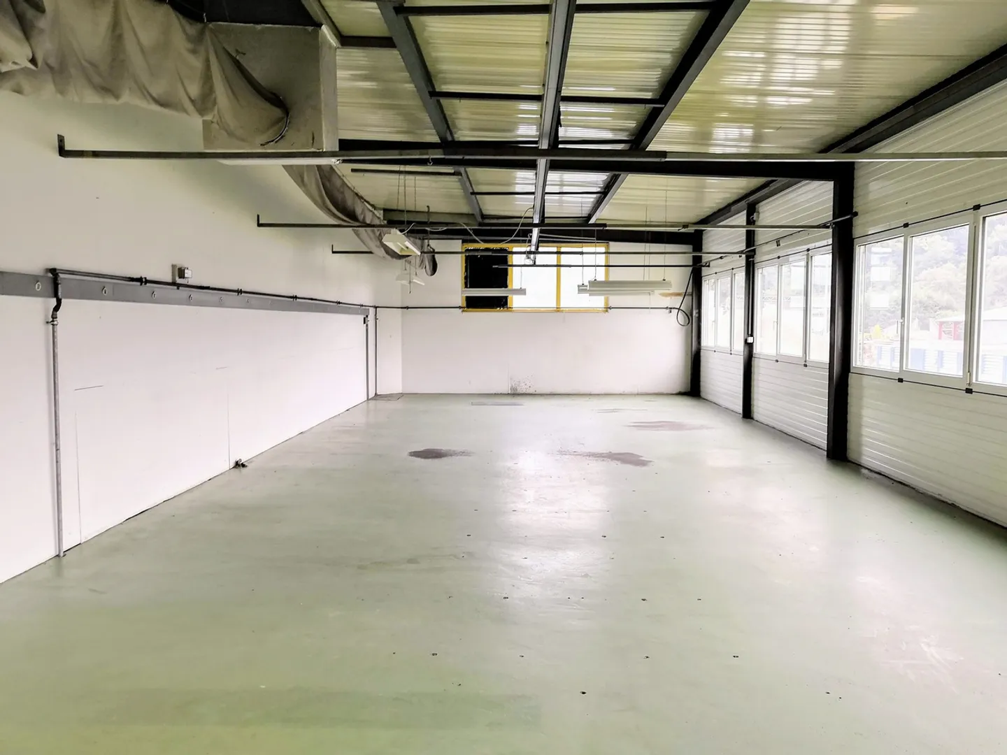 Espace Commercial avec Aménagement Flexible - Photo 10 sur 10