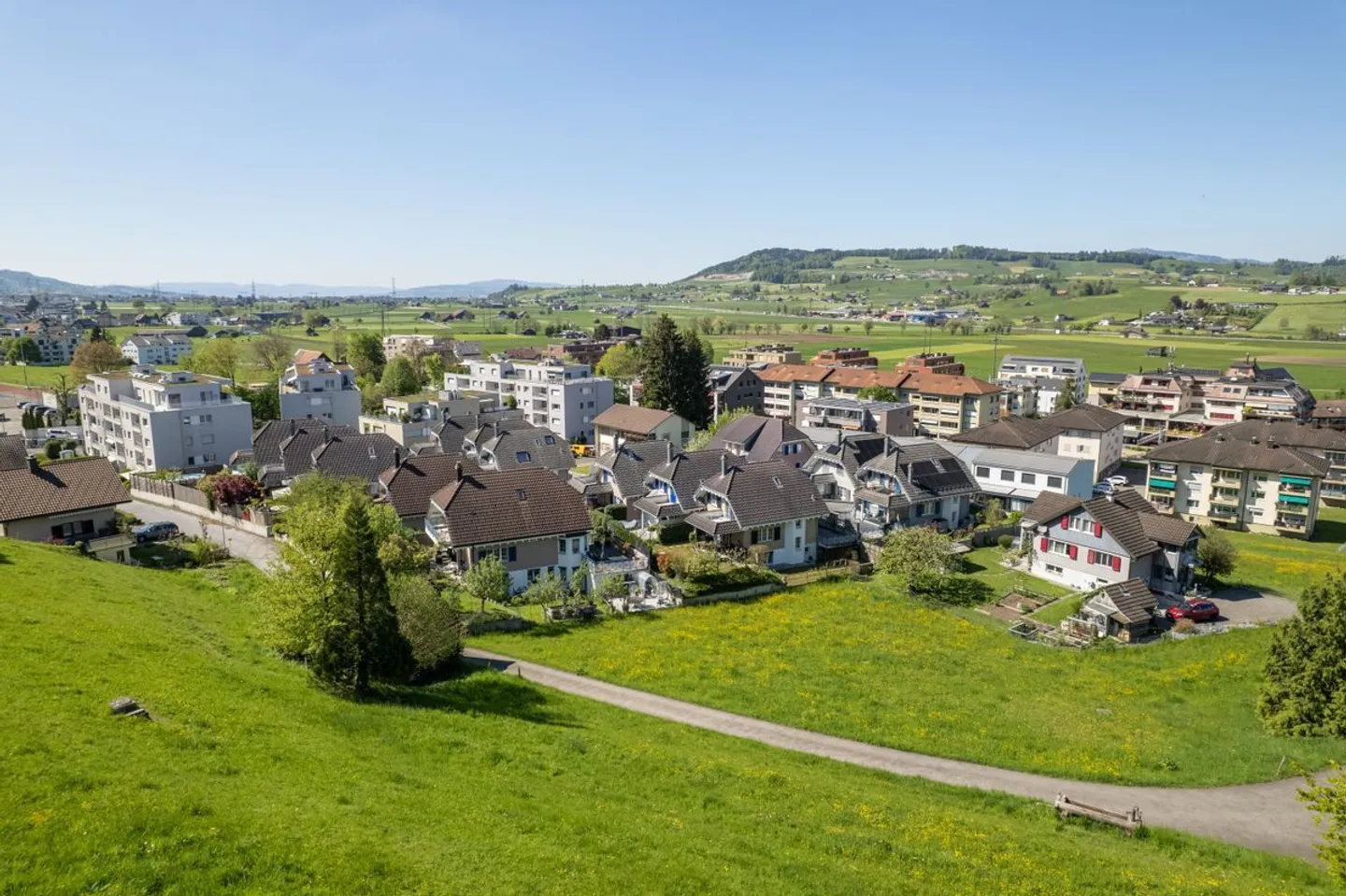 Charmante Maison Familiale à Schübelbach - Photo 2 sur 13