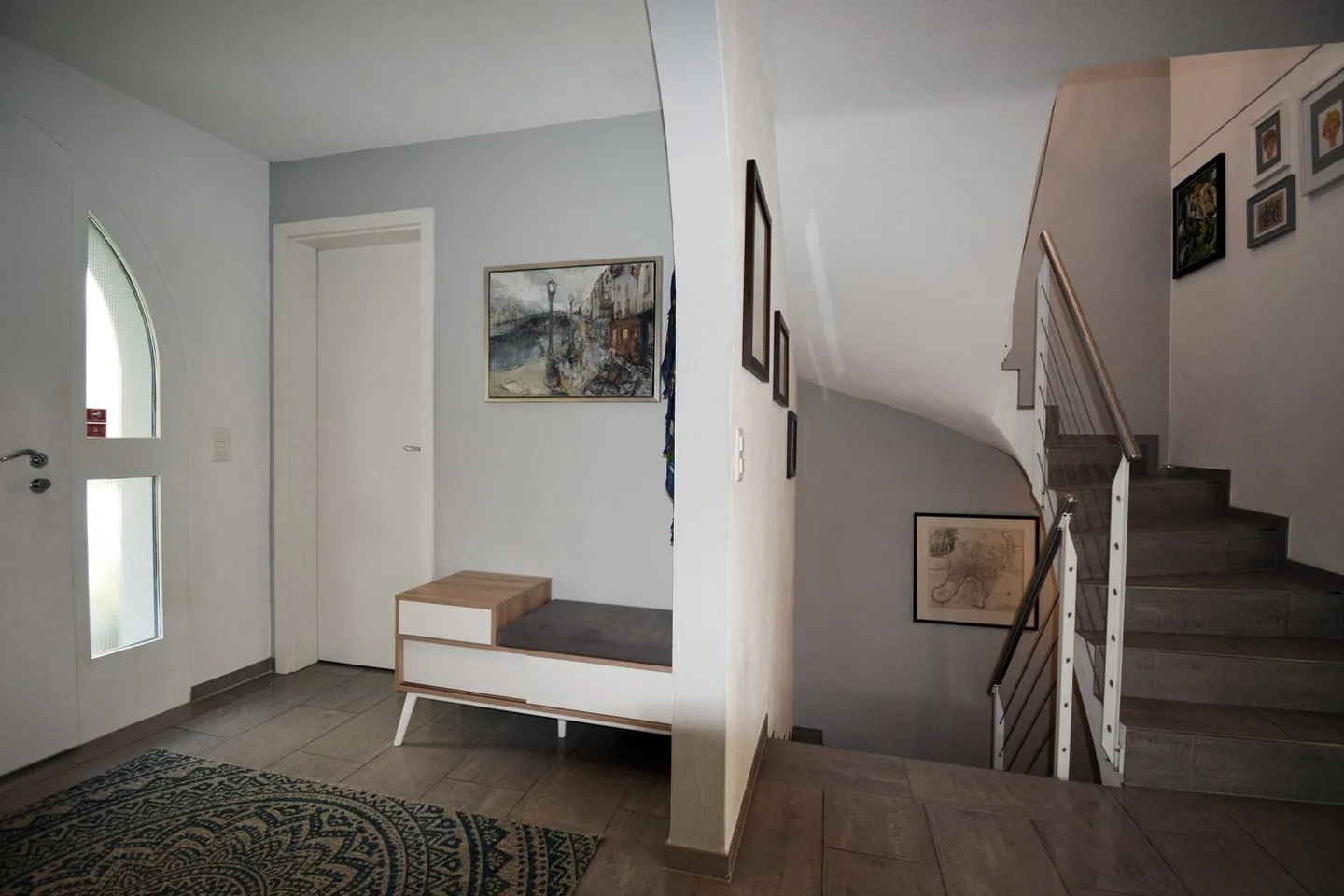 Affascinante casa unifamiliare di 5,5 stanze in una posizione tranquilla di Islisberg - con numerosi extra - Foto 11 di 63