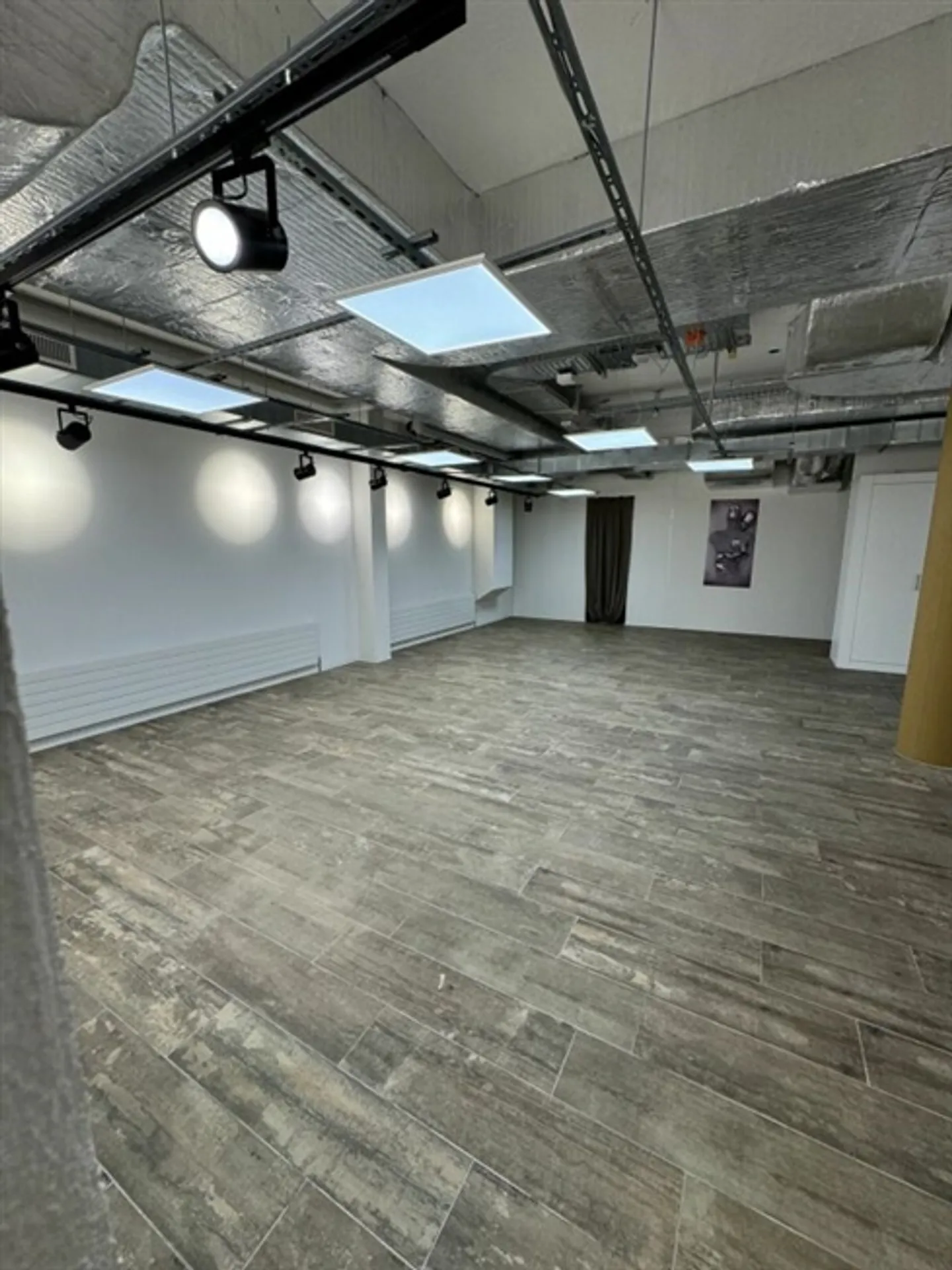 Gemütlicher Beautystudio-Raum - Foto 2 von 8