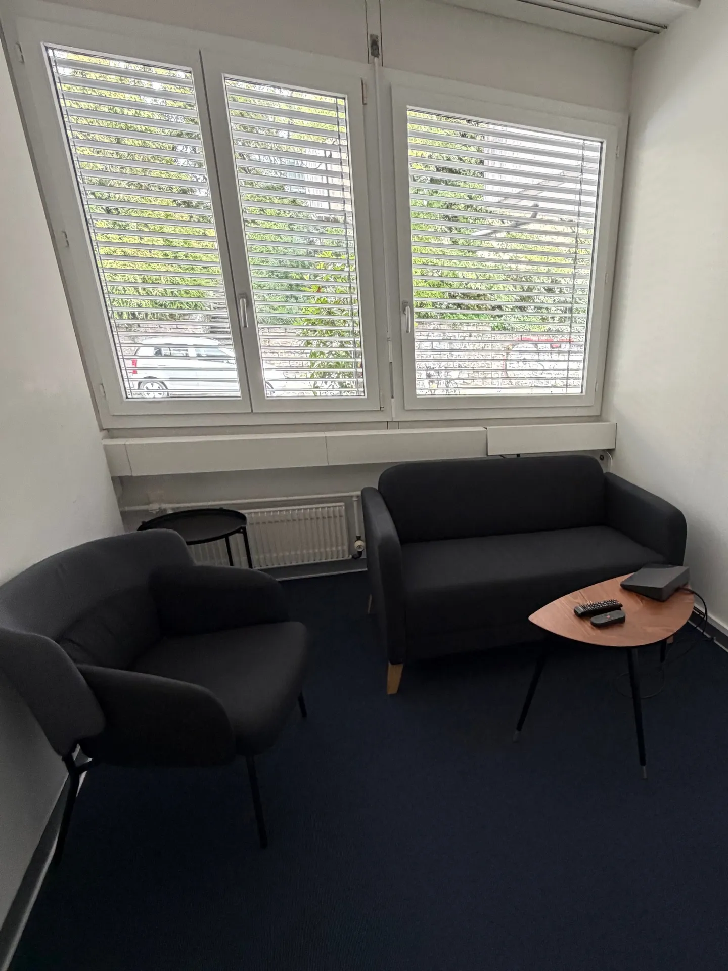 Ufficio adatto ai pendolari: Stazione raggiungibile in soli 5 minuti - Foto 4 di 5