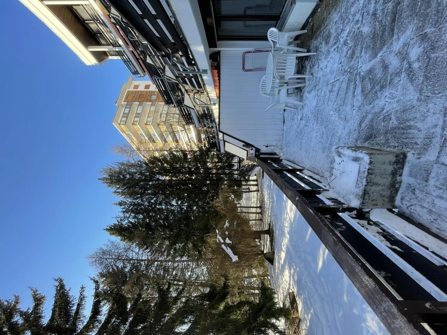 In the heart of Crans, just steps from all your desires - Photo 9 of 11