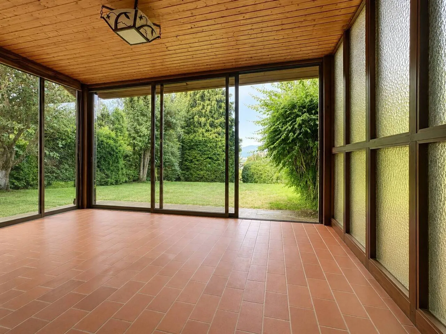 6.5-room villa with independent studio - Photo 5 of 13