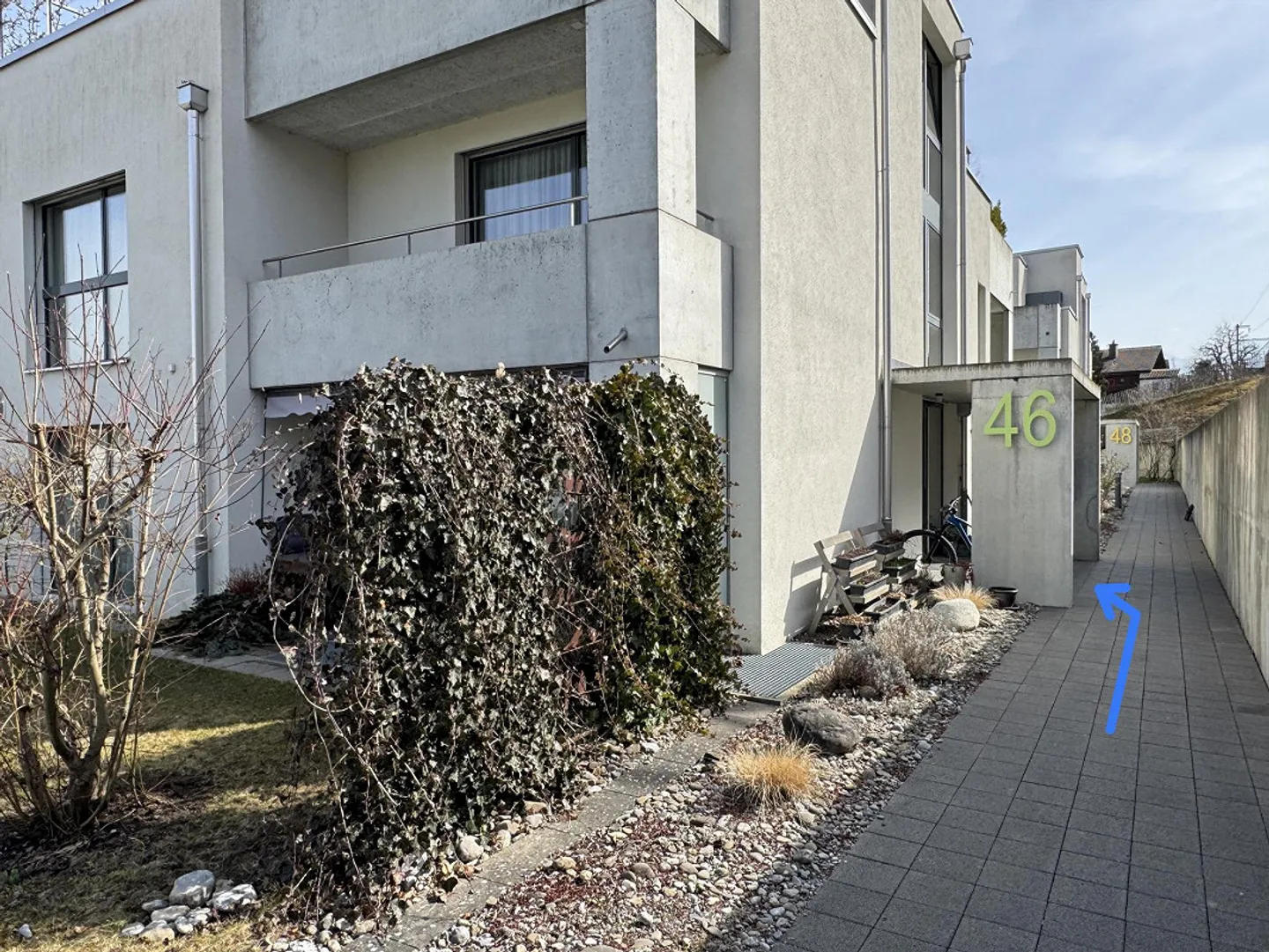 4.5-room garden apartment with craft room and parking space - Photo 4 of 30