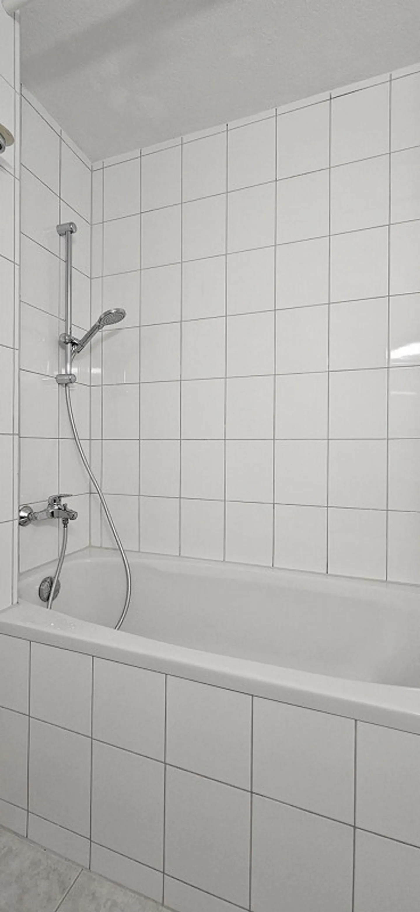 Belle appartement de 4 pièces avec balcon - Photo 7 sur 9