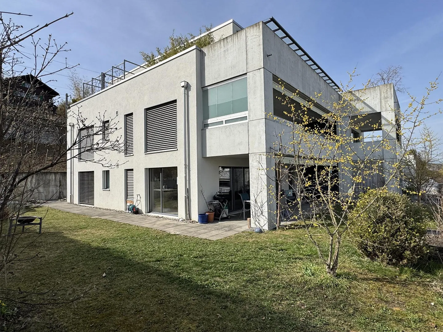 4.5-room garden apartment with craft room and parking space - Photo 11 of 30