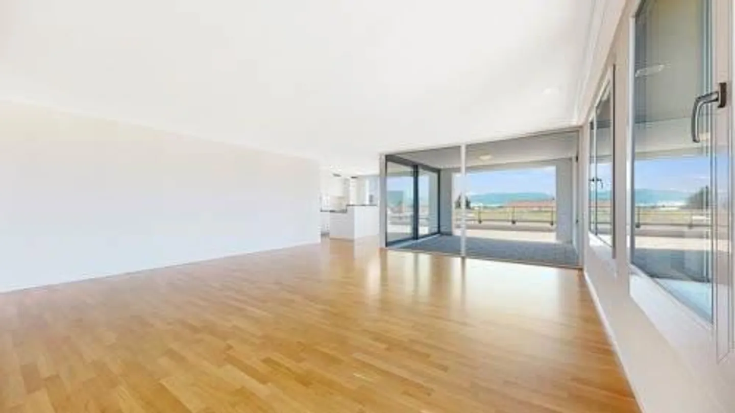 Living - Life - Enjoying! - Photo 7 of 12