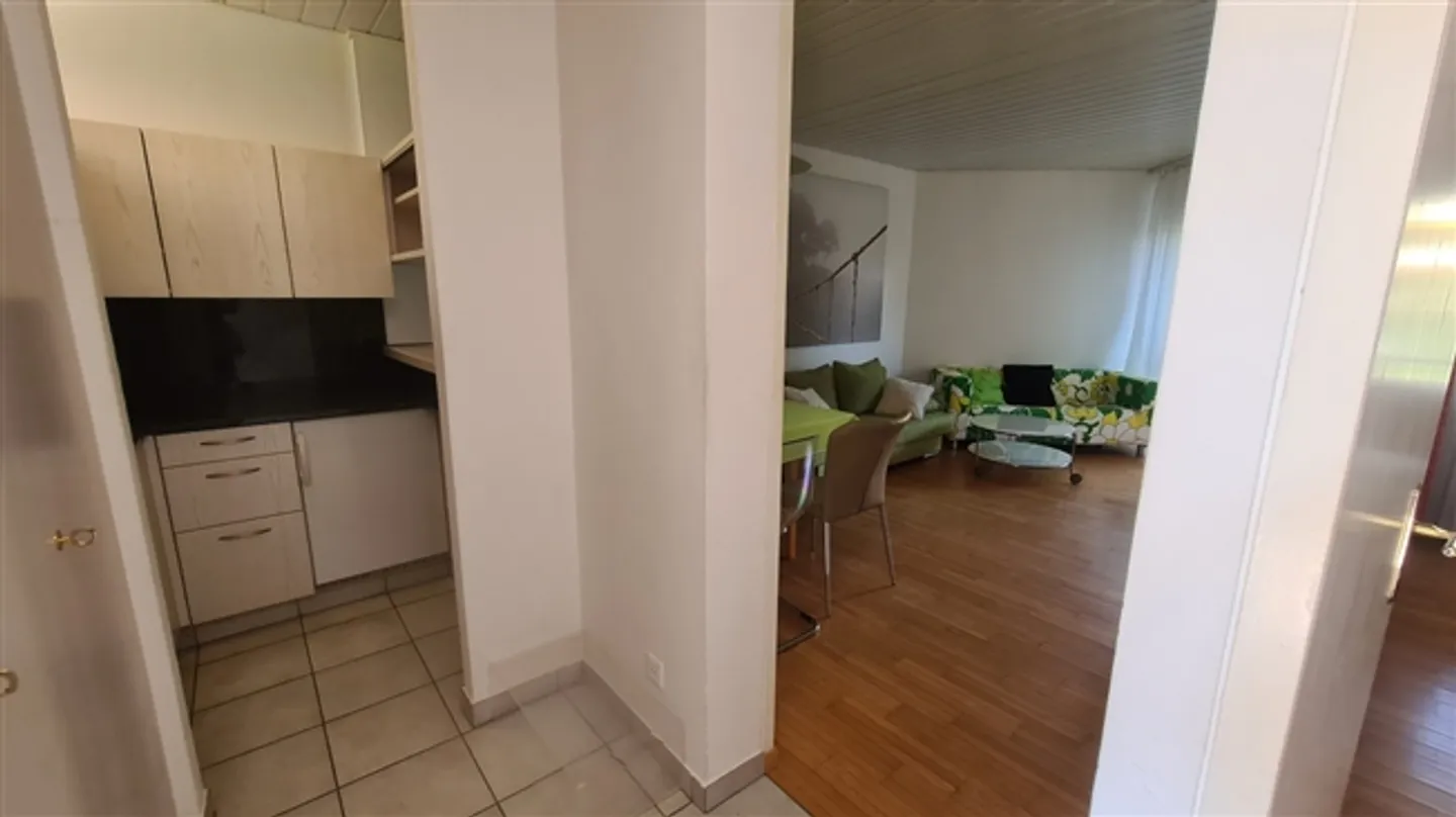 2.5-room apartment - Photo 3 of 11