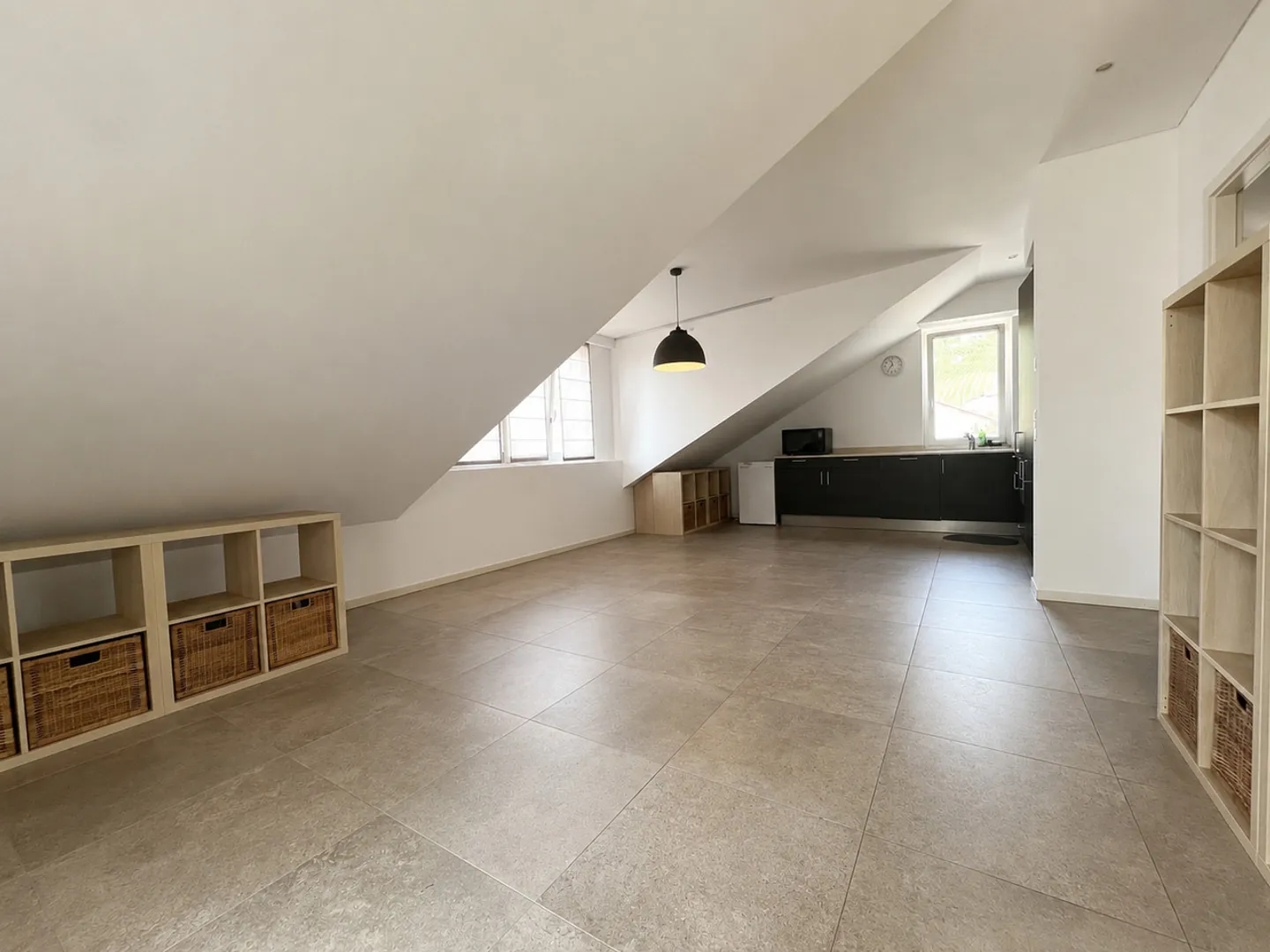 Attica 2.5 rooms - Photo 2 of 7