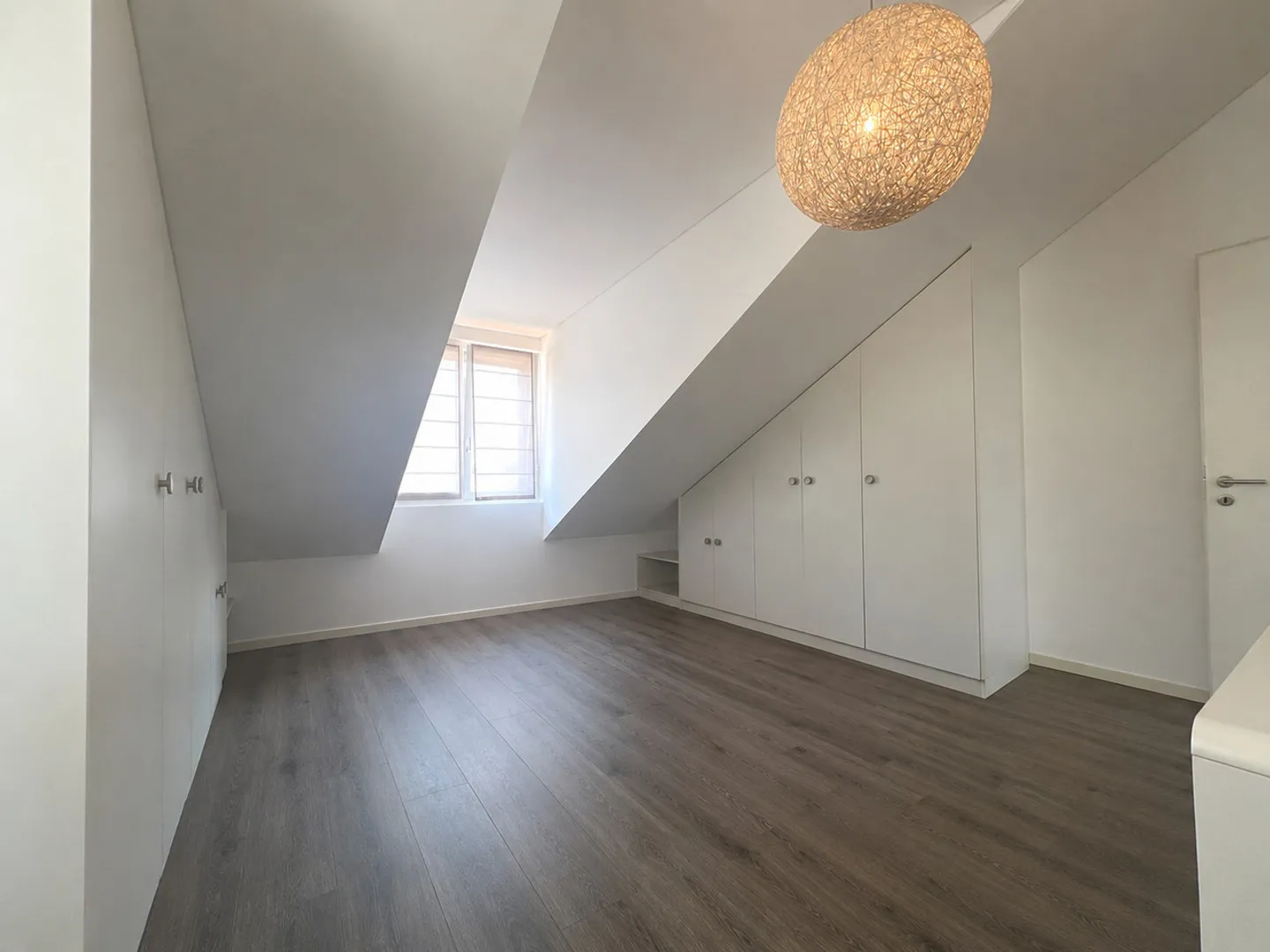Attica 2.5 rooms - Photo 4 of 7
