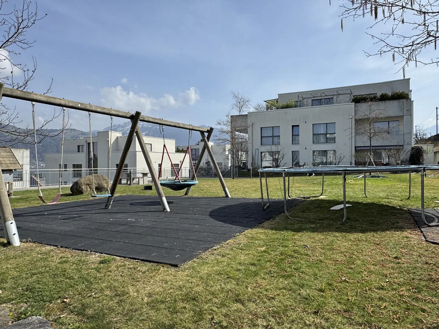4.5-room garden apartment with craft room and parking space - Photo 29 of 30