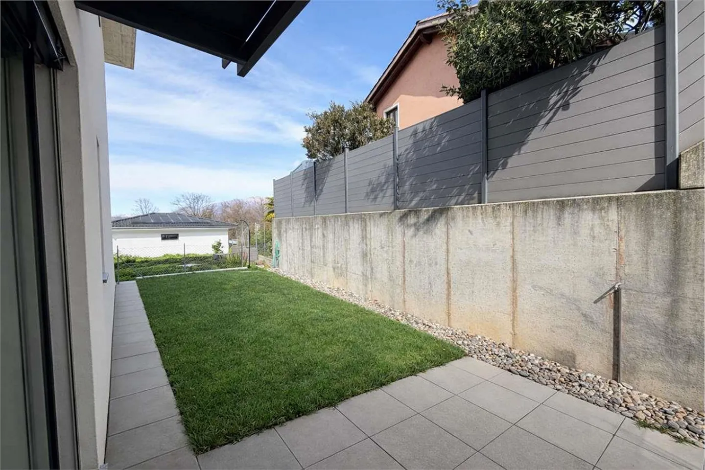 Appartamento 2,5 locali con giardino - Carabbia - Foto 4 di 13