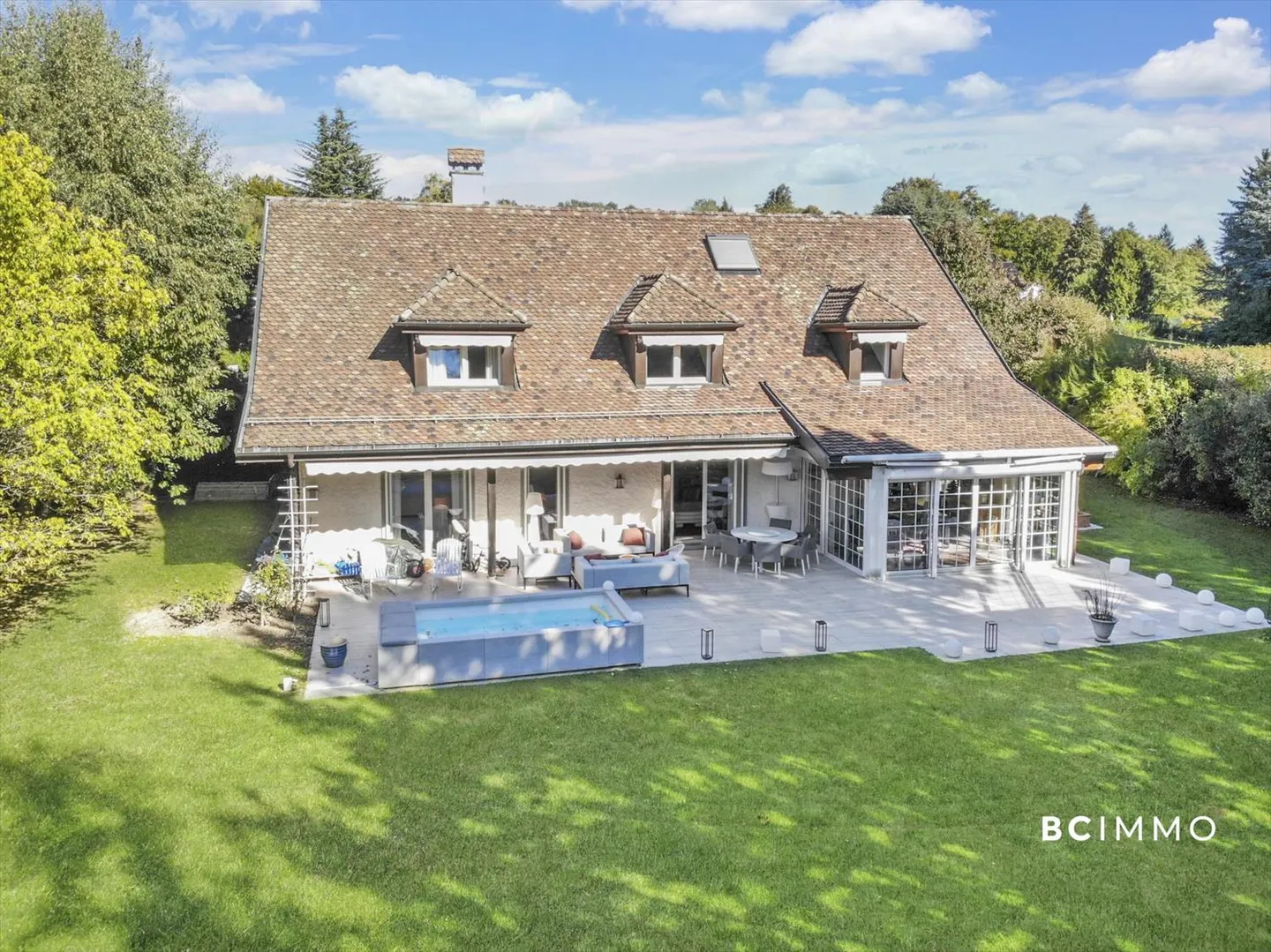 Villa 9 pièces - Photo 3 sur 12