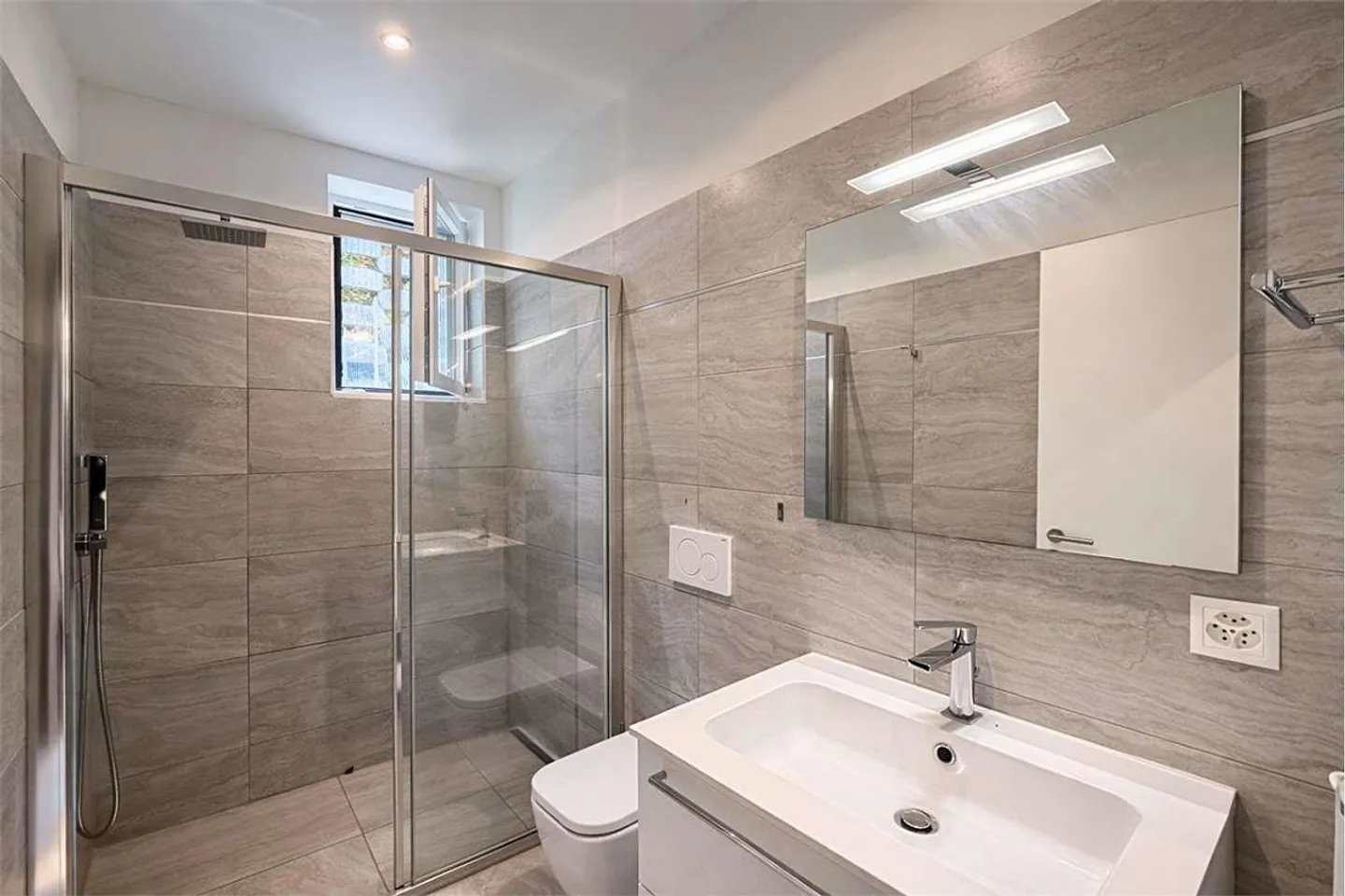 Appartamento 2,5 locali con giardino - Carabbia - Foto 9 di 13