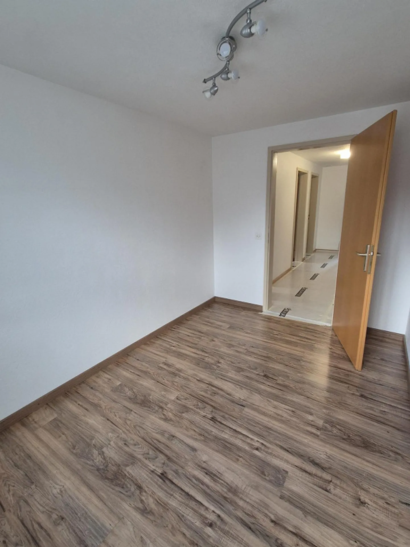 4 1/2-Zimmerwohnung im EG - Foto 6 von 12