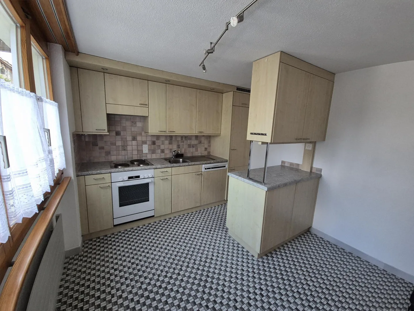4 1/2-Zimmerwohnung im EG - Foto 9 von 12