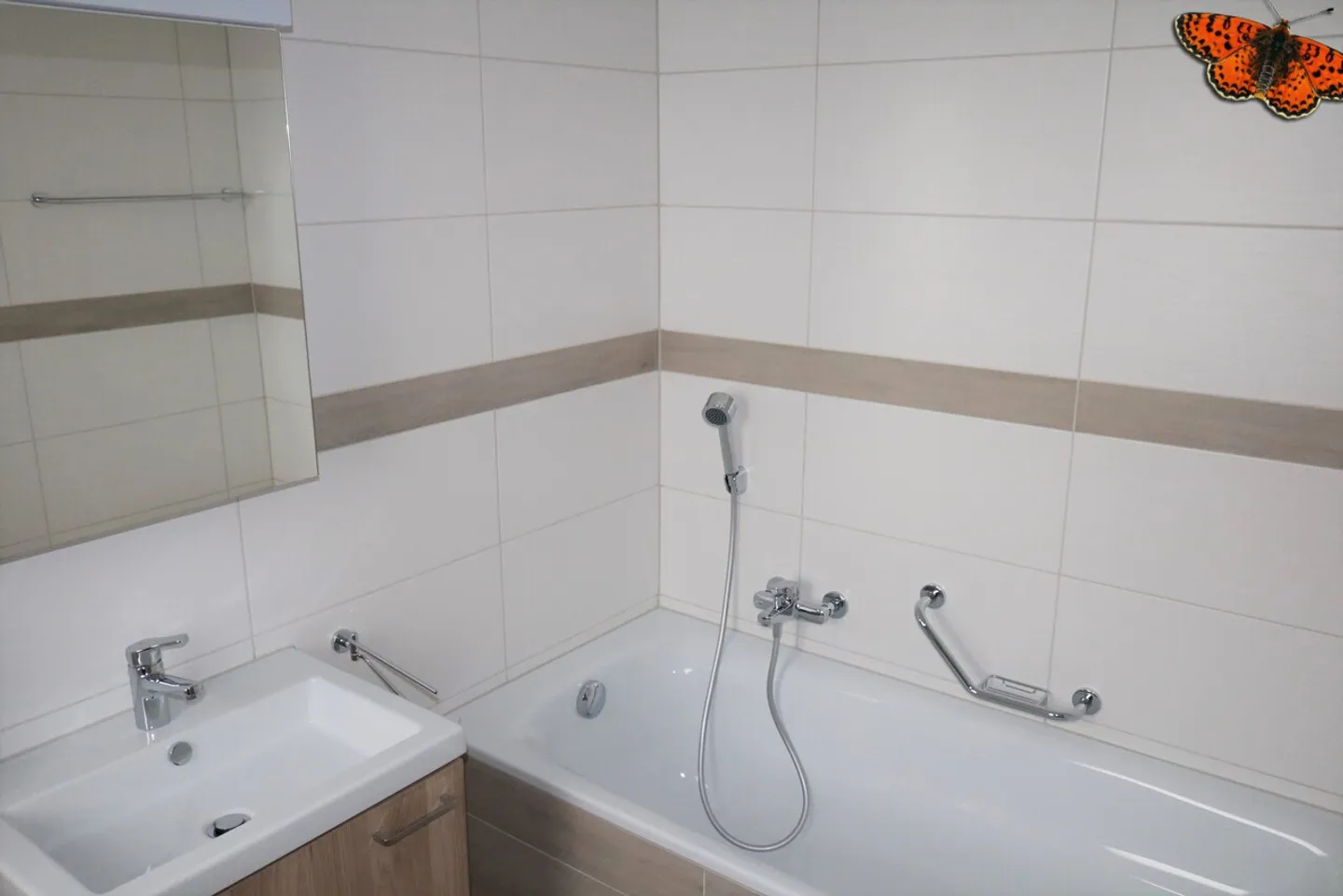 3 ½ PIÈCES - Au rez-de-chaussée - Foto 5 di 8