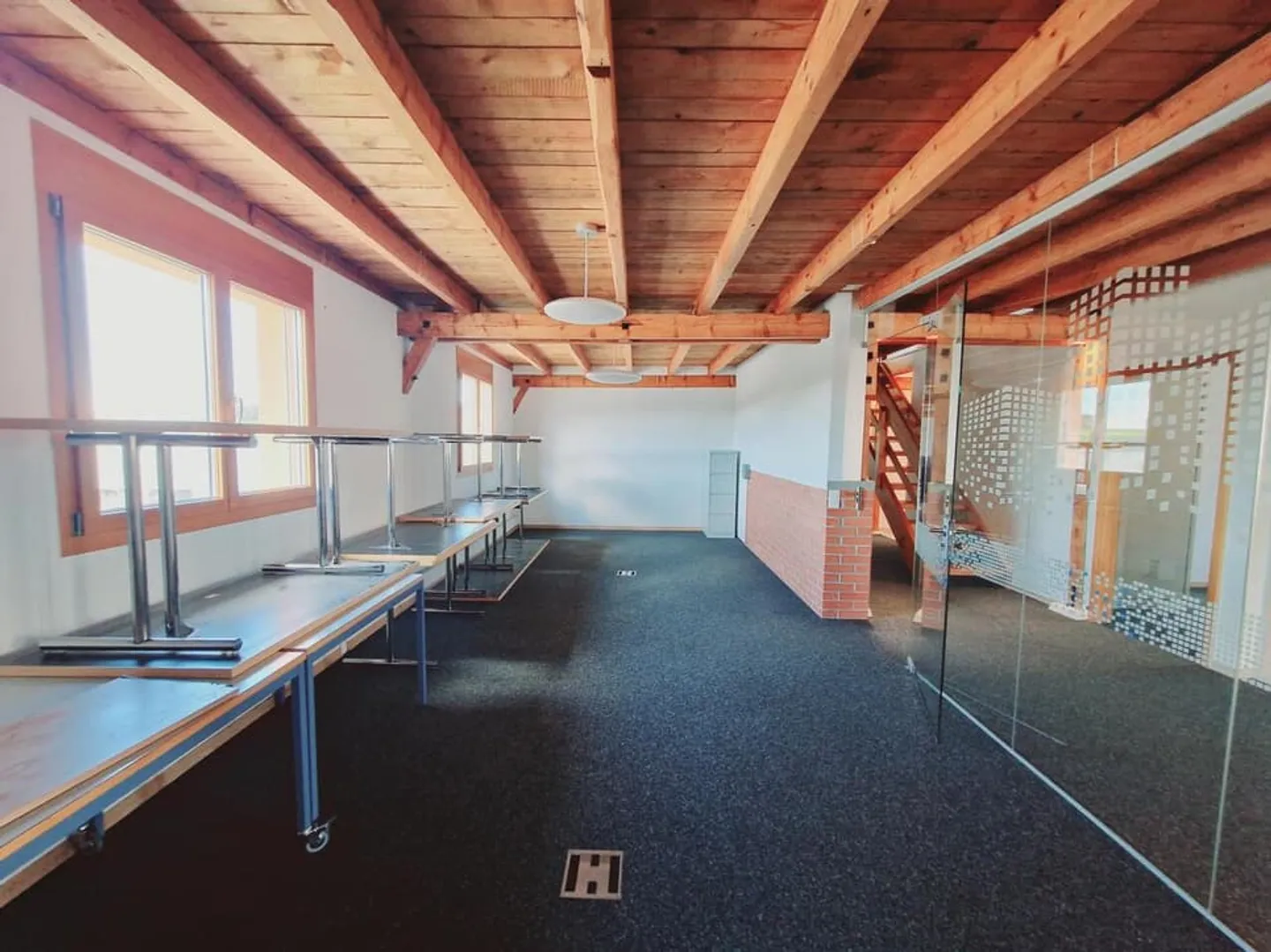 Modularer Verkaufsraum mit direktem Zugang zur A12 - Foto 5 von 13