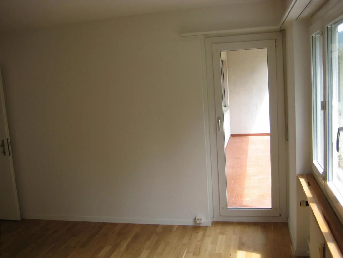 Appartement rénové charmant - Photo 3 sur 16