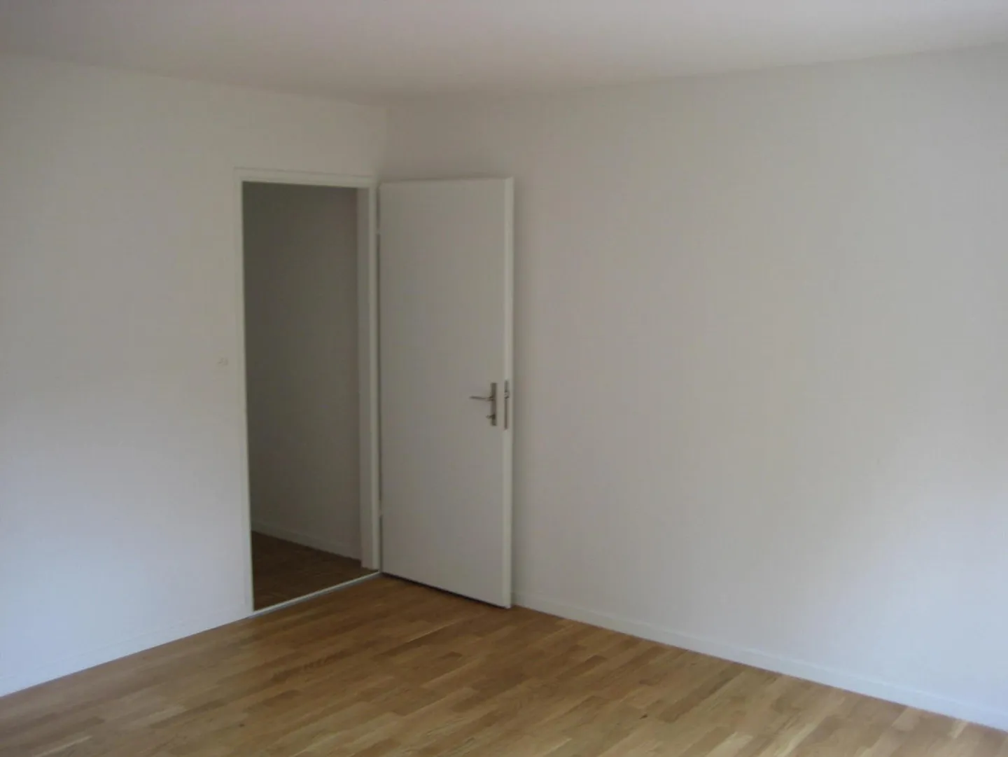 Appartement rénové charmant - Photo 5 sur 16