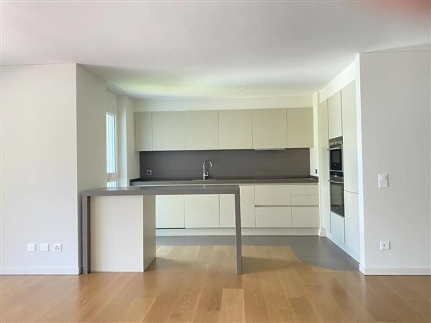 Melide: 5.5 Zimmer Wohnung - Foto 7 von 12