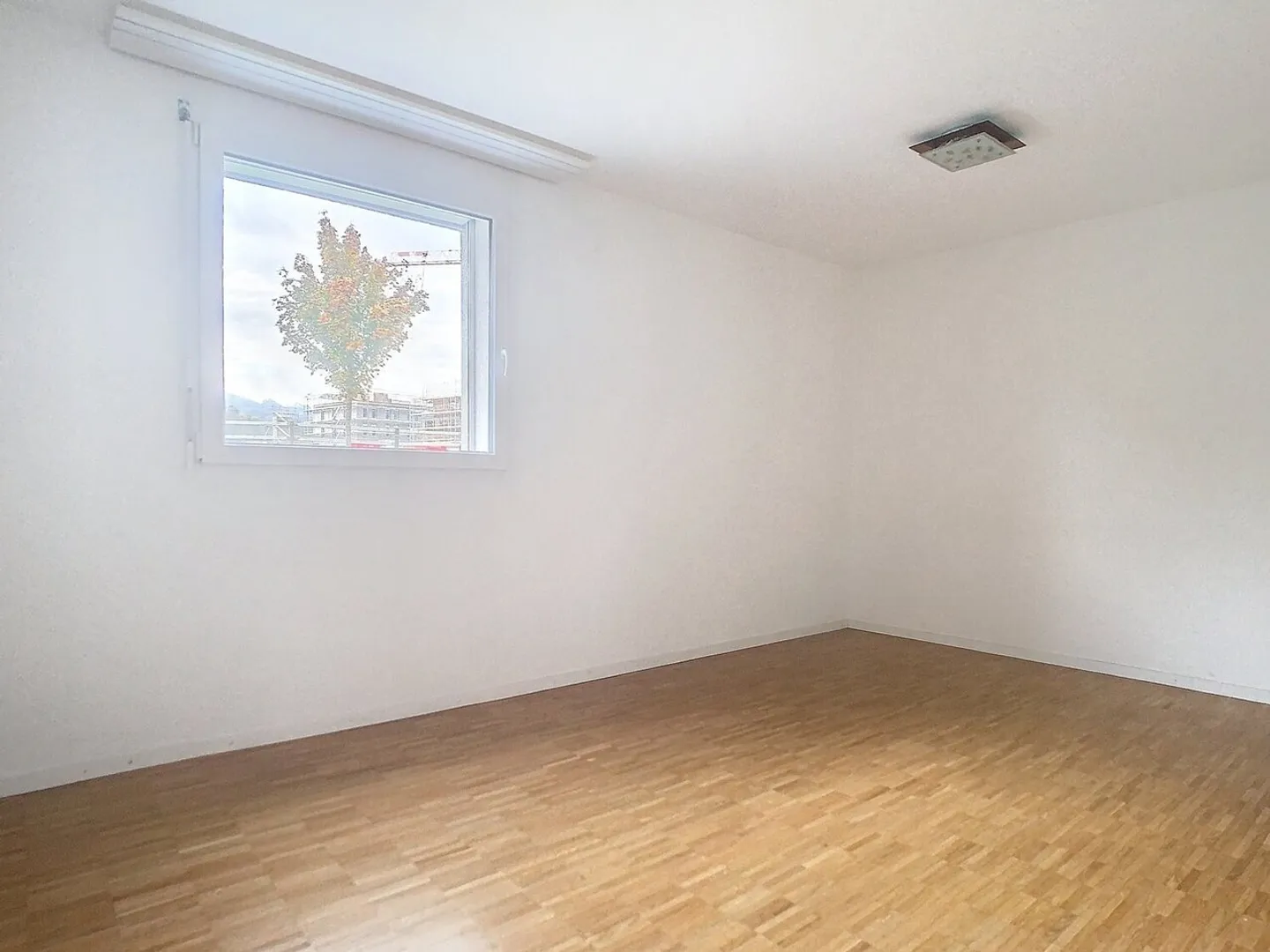 SYMPATHIQUE ! Logement de 2½ pièces - Photo 6 sur 9