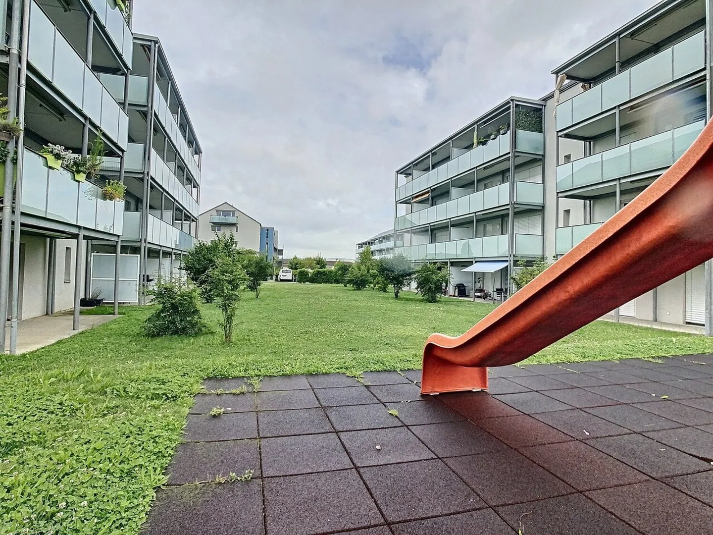 SYMPATHIQUE ! Logement de 2½ pièces - Photo 8 sur 9