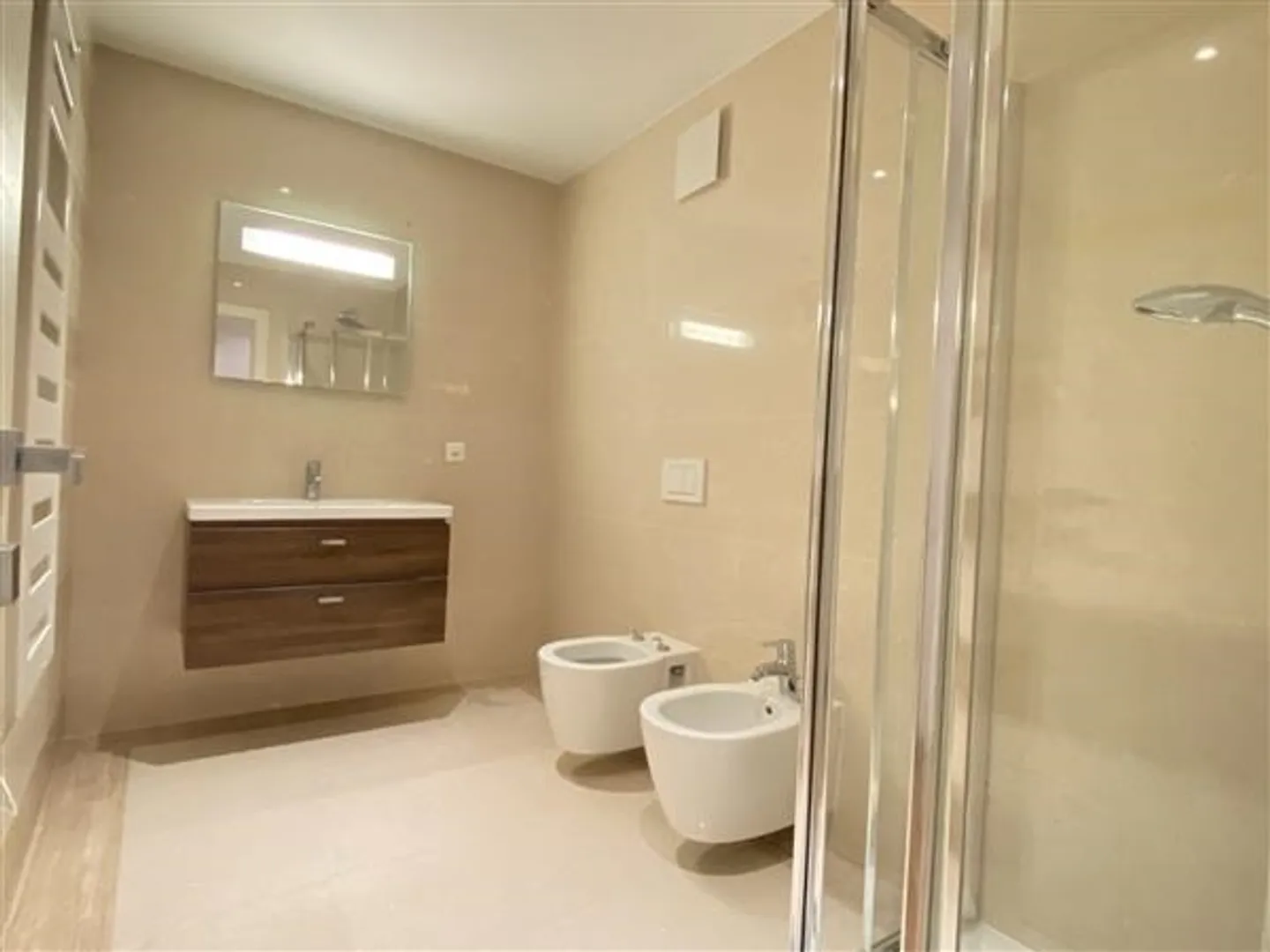 Melide: 5.5 Zimmer Wohnung - Foto 11 von 12