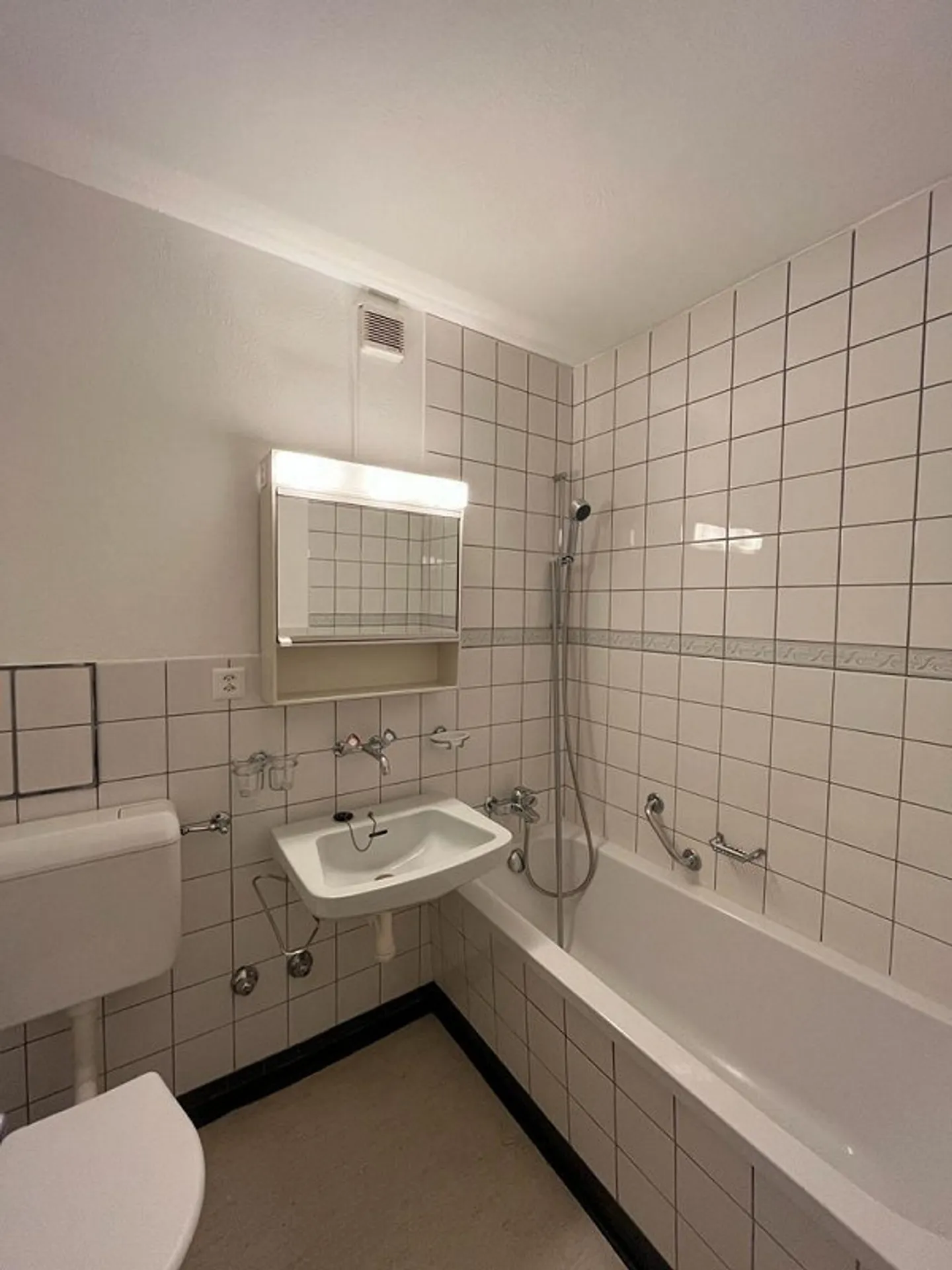 Gemütliches Studio mit Balkon - Foto 5 von 5