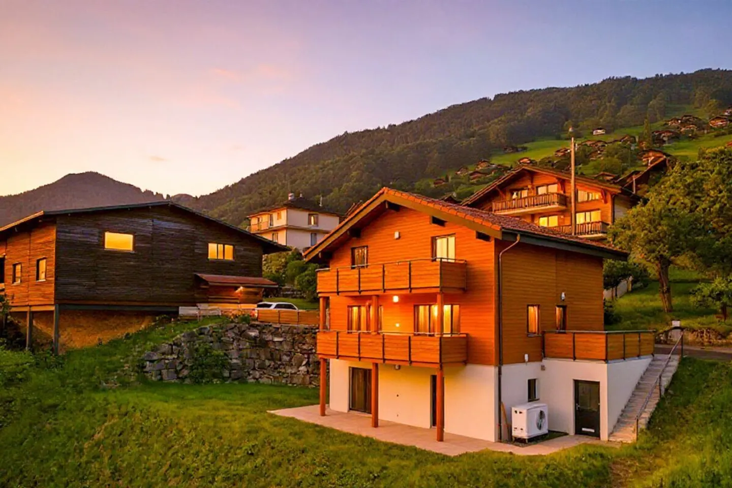 Chalet mit 6,5 Zimmern komplett renoviert. - Foto 11 von 15