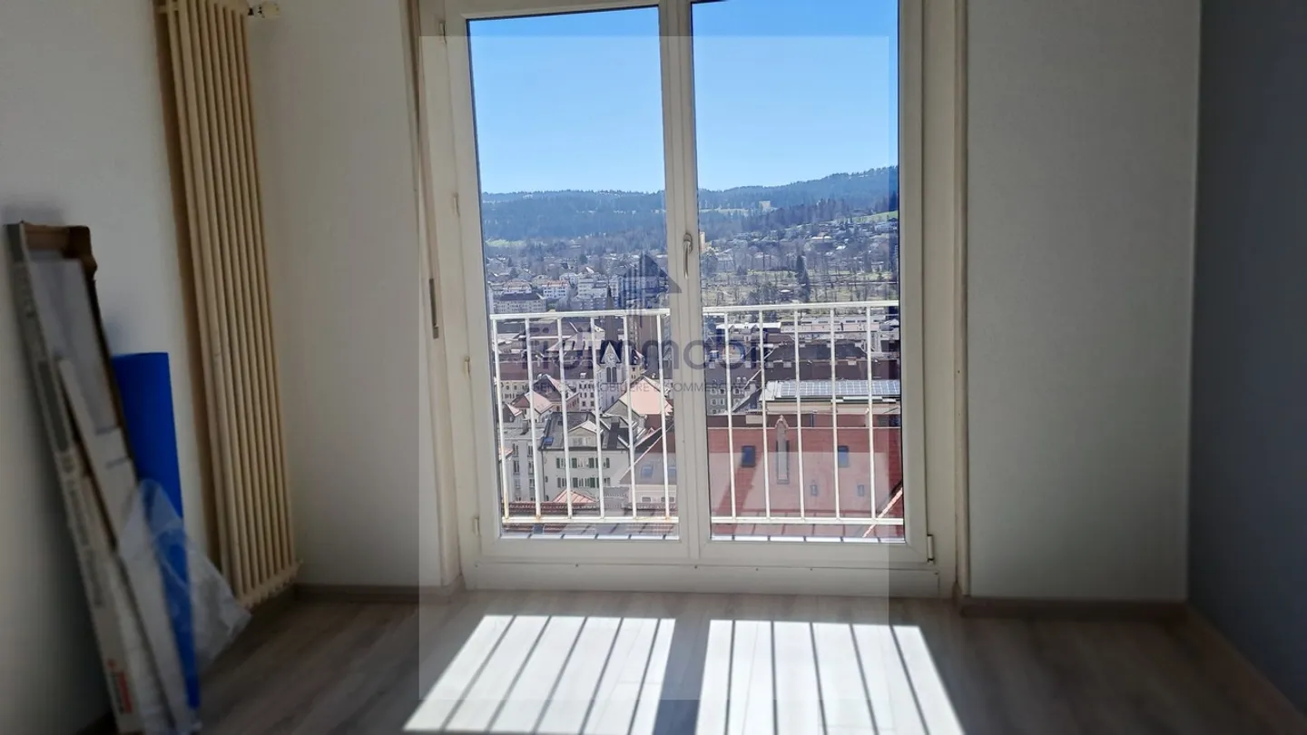 À louer, 7 pièces, Combe-Grieurin 37b, La Chaux-de-Fonds - Photo 5 sur 12