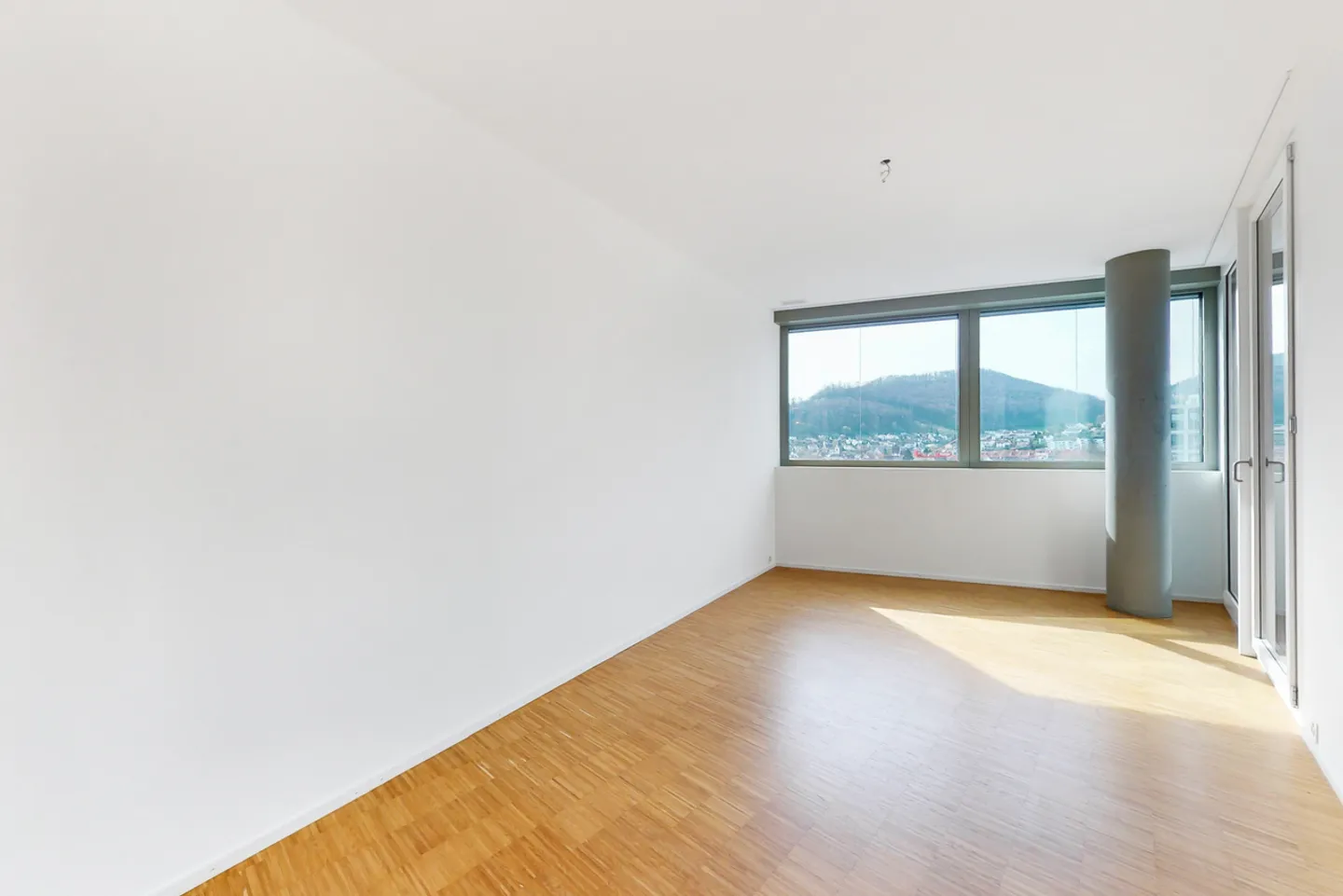 Staging life - Photo 5 of 7