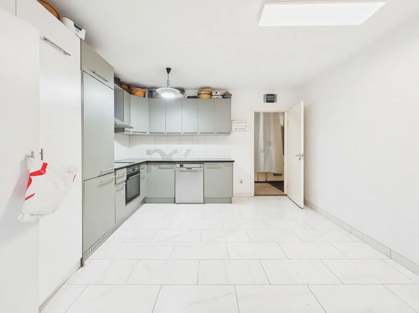 Maison multifamiliale avec rendement attractif à Biel/Bienne - Photo 4 sur 13