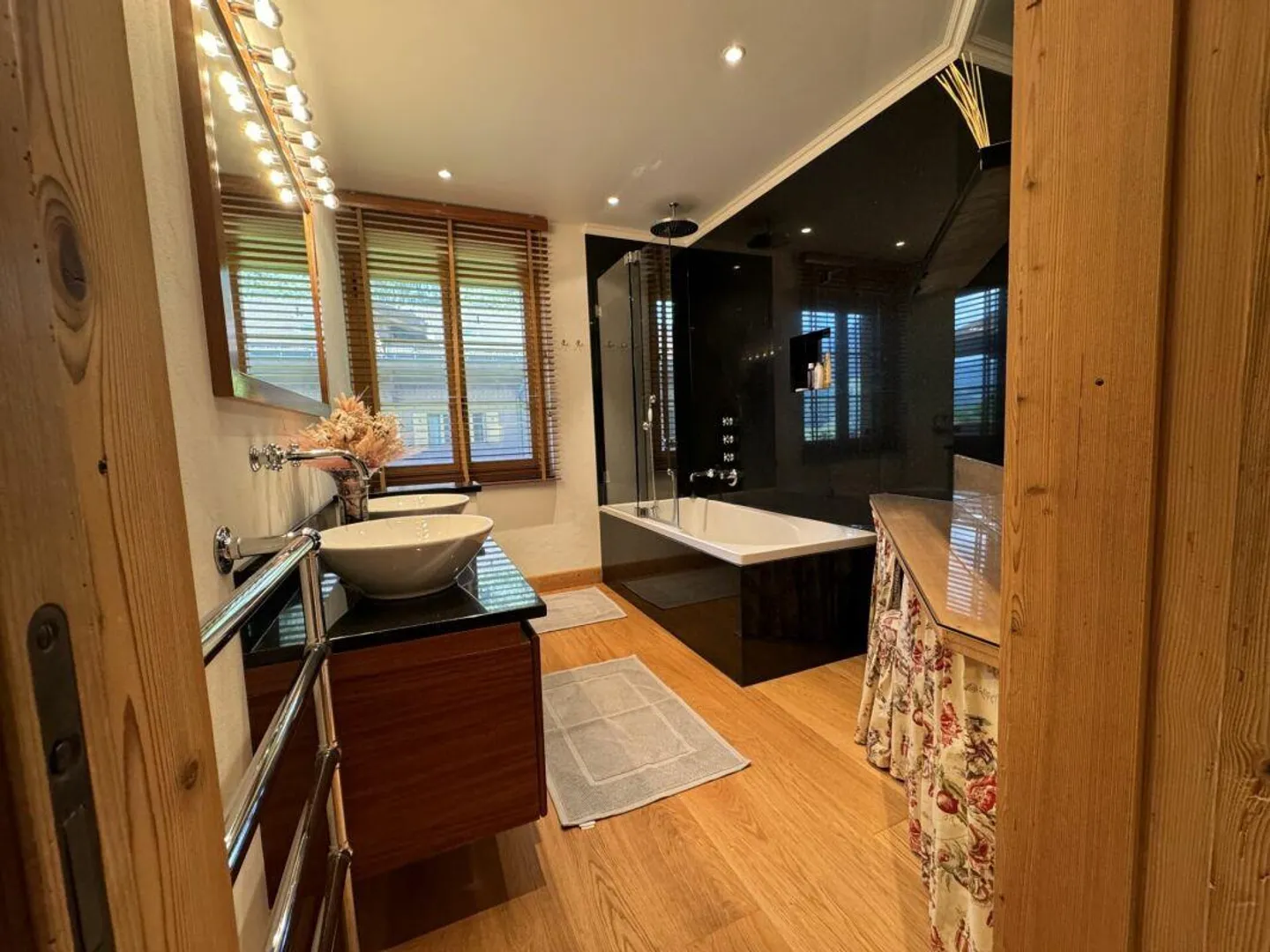 Appartamento 4.5 stanze in affitto a Rougemont - Foto 6 di 11