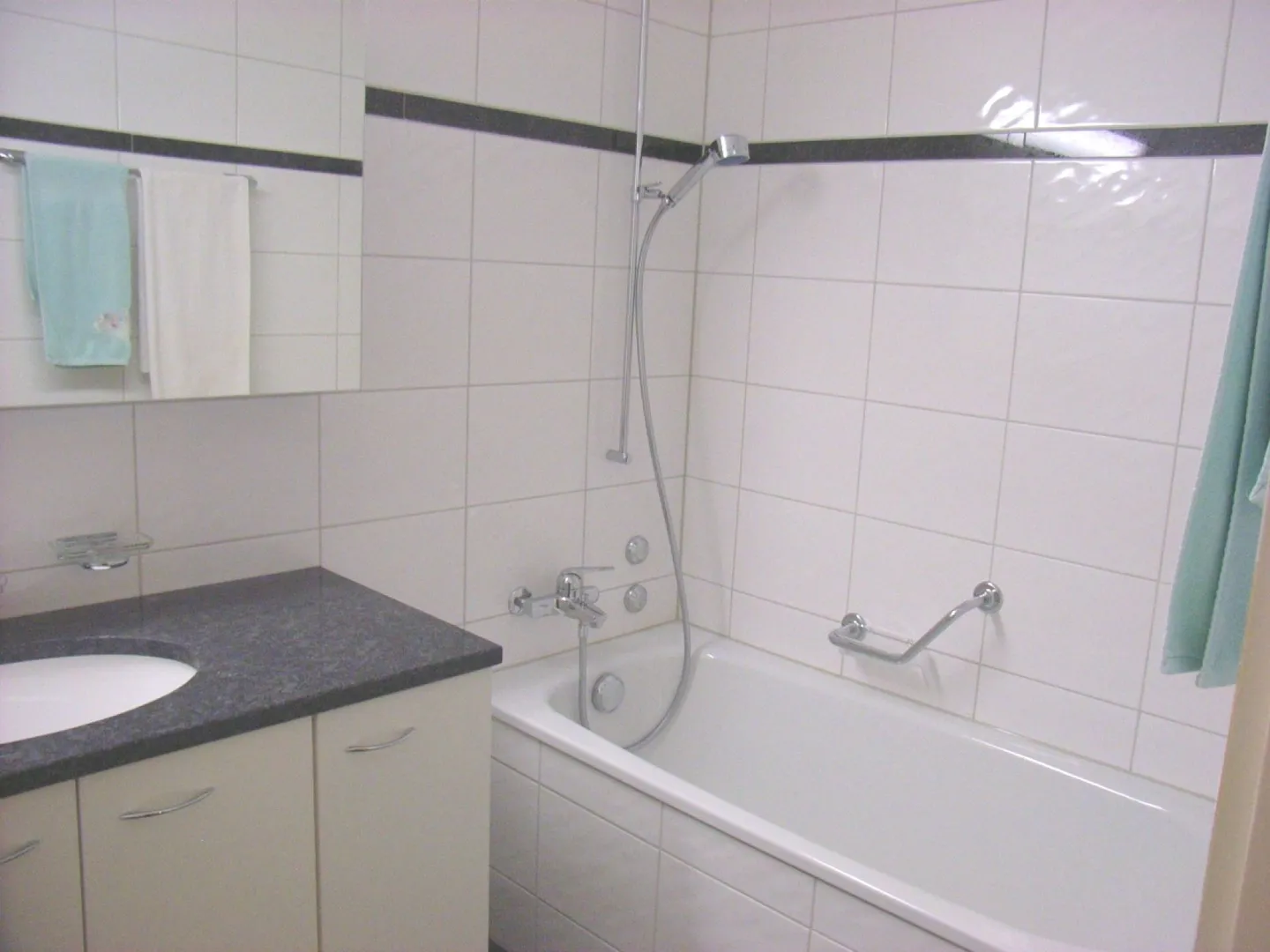 Belle, lumineuse appartement de 4 pièces - Photo 12 sur 16