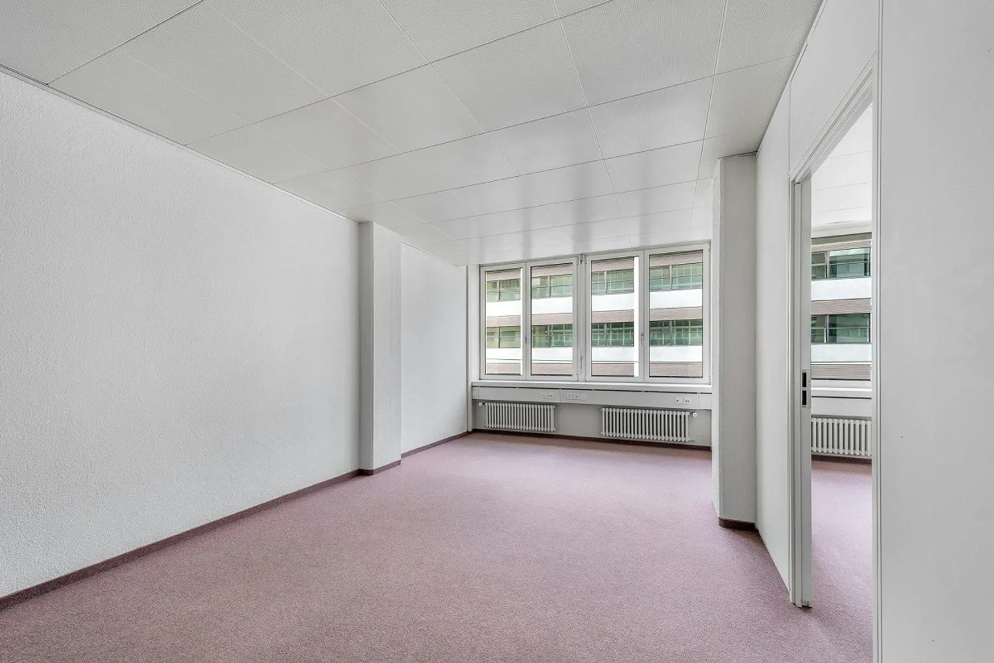 Spacious commercial/office space on the 1st floor in Zurich-Altstetten - Photo 4 of 13