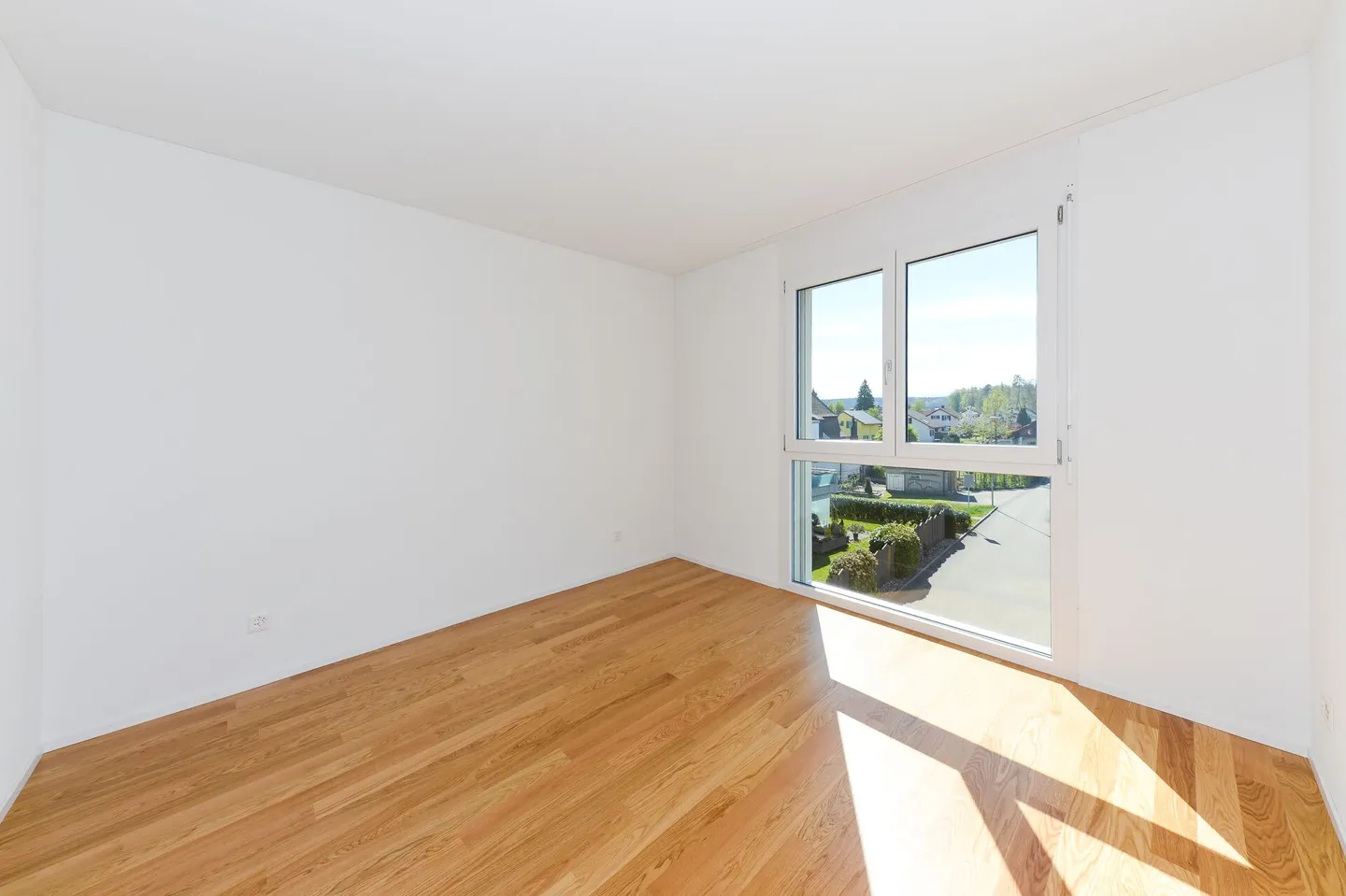 3.5 Room Apartment with Modern Expansion - Photo 3 of 8