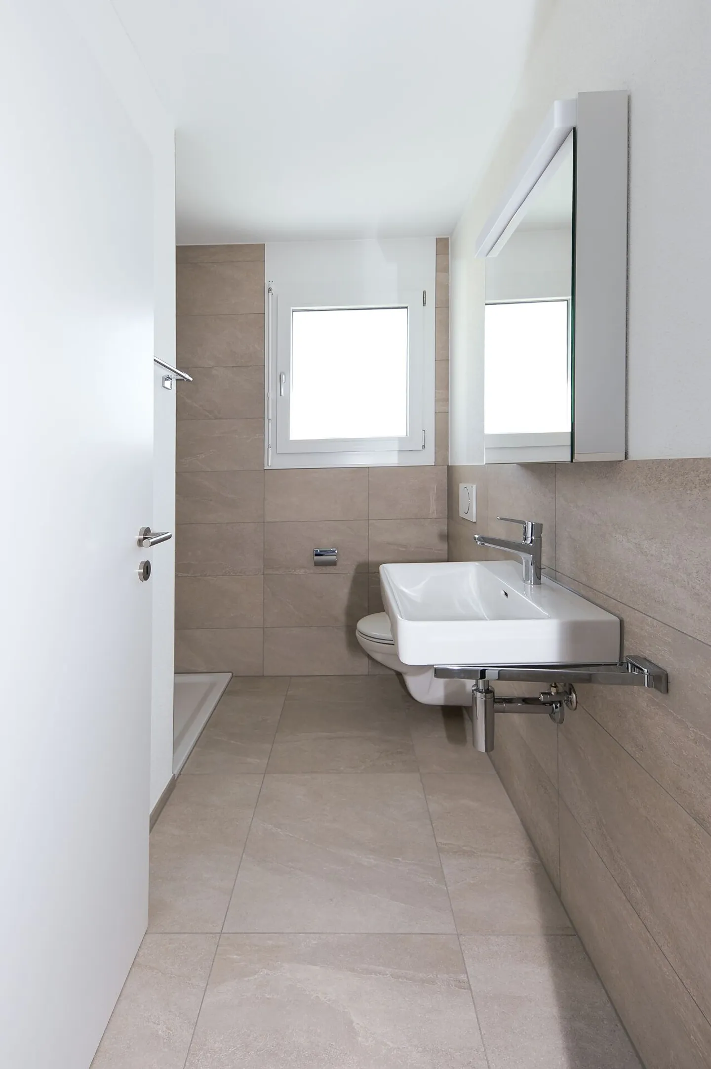 3.5 Room Apartment with Modern Expansion - Photo 4 of 8