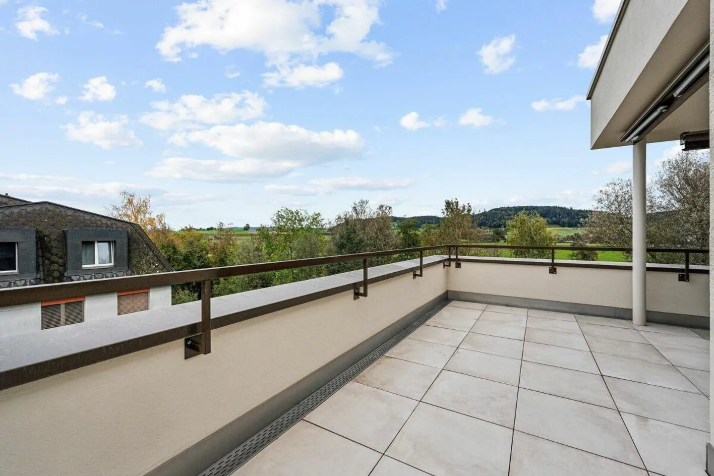 Exclusive penthouse apartment with a view - Photo 16 of 20