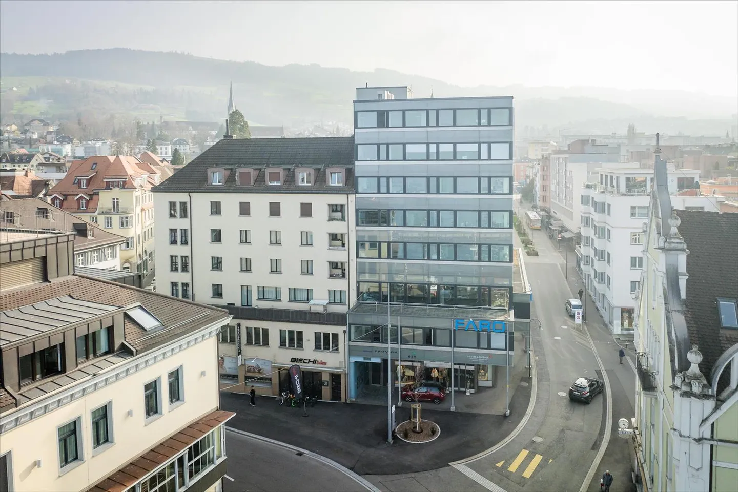 Ufficio o spazio per studio nel centro di Rorschach! - Foto 2 di 11