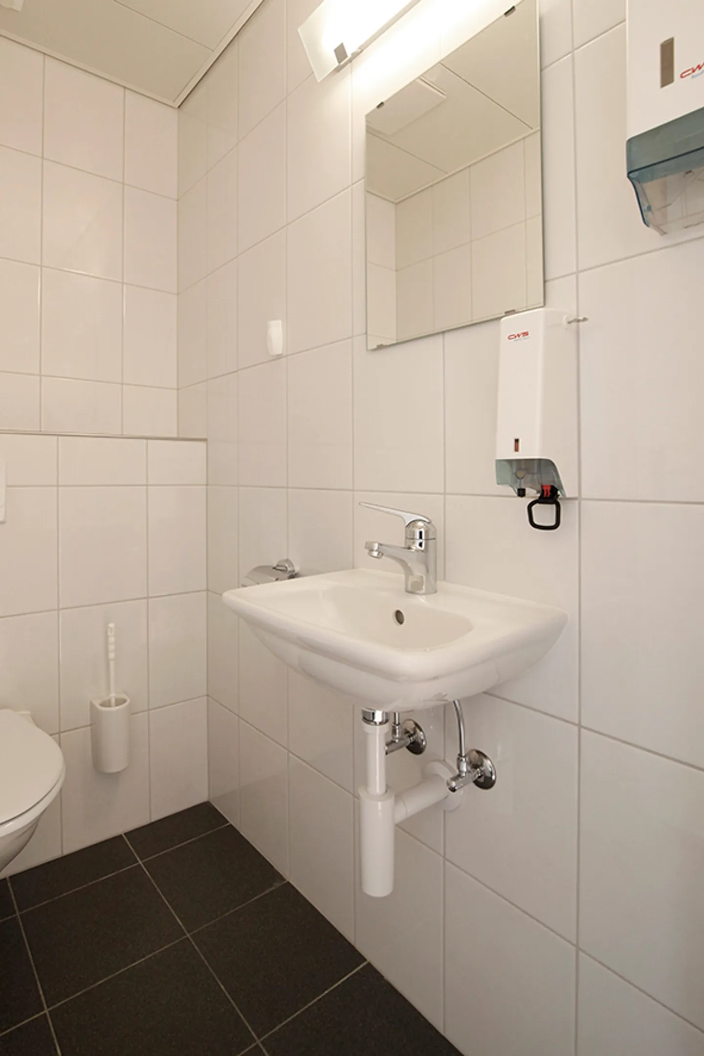 Ufficio o spazio per studio nel centro di Rorschach! - Foto 10 di 11