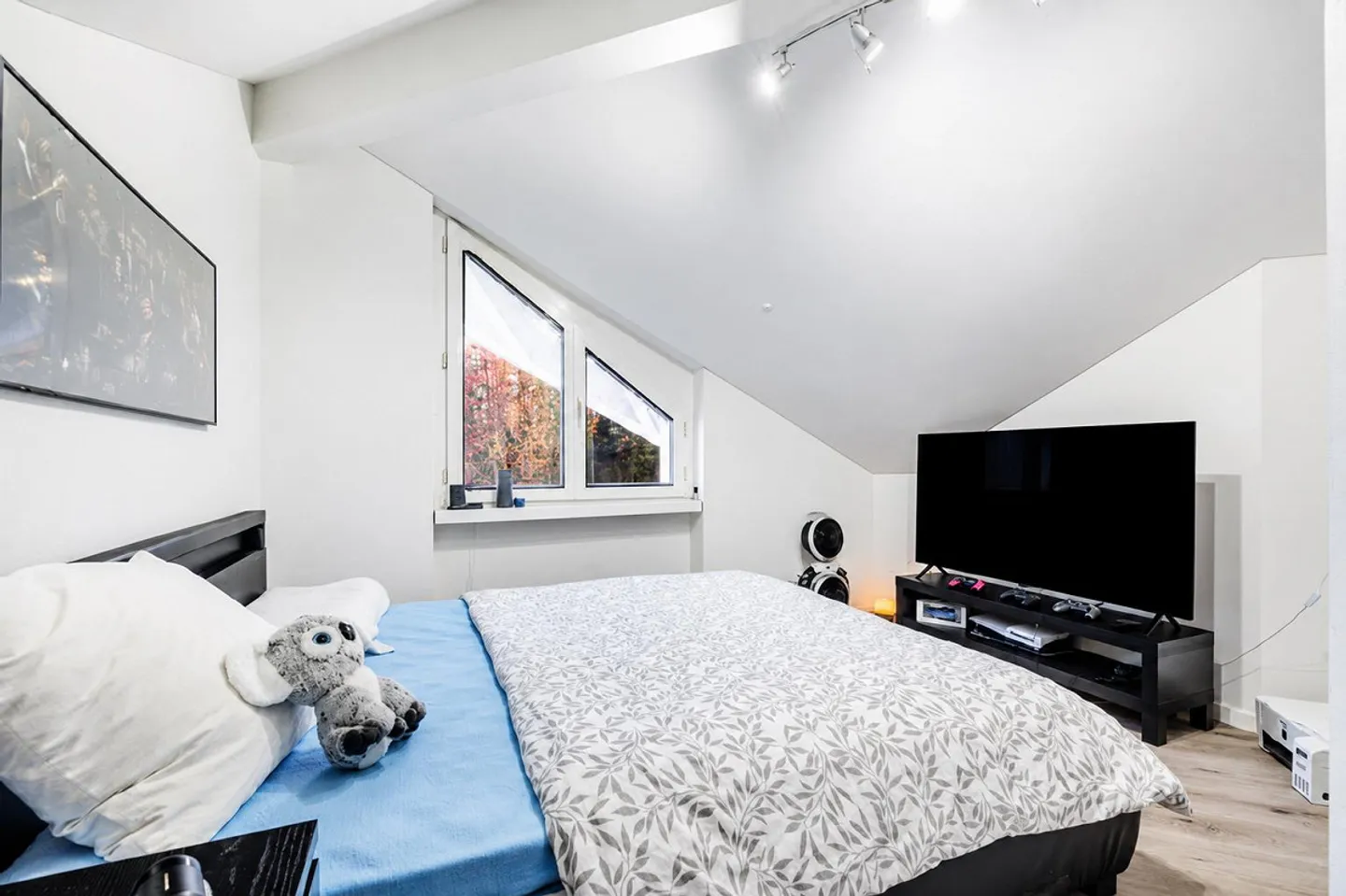 Light-flooded 4.5-room attic maisonette with underground parking space, S - Photo 7 of 17