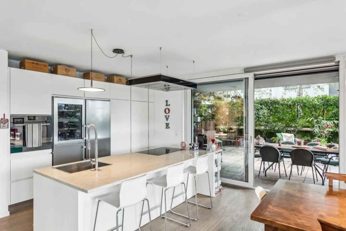 300 sqm: elegant high-end apartment divisible into two units - Photo 4 of 11