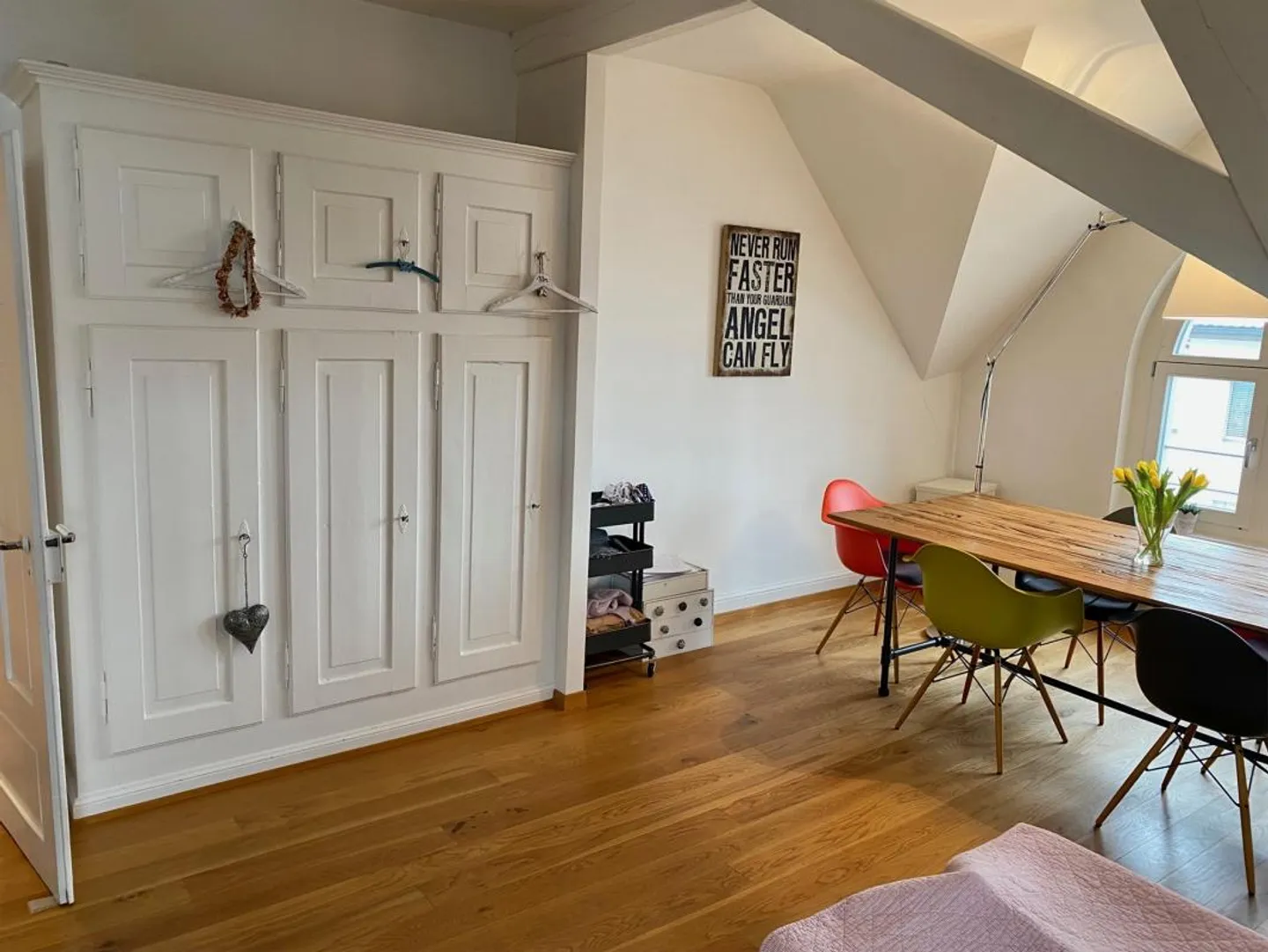 Spacious Maisonette Apartment - Photo 2 of 23