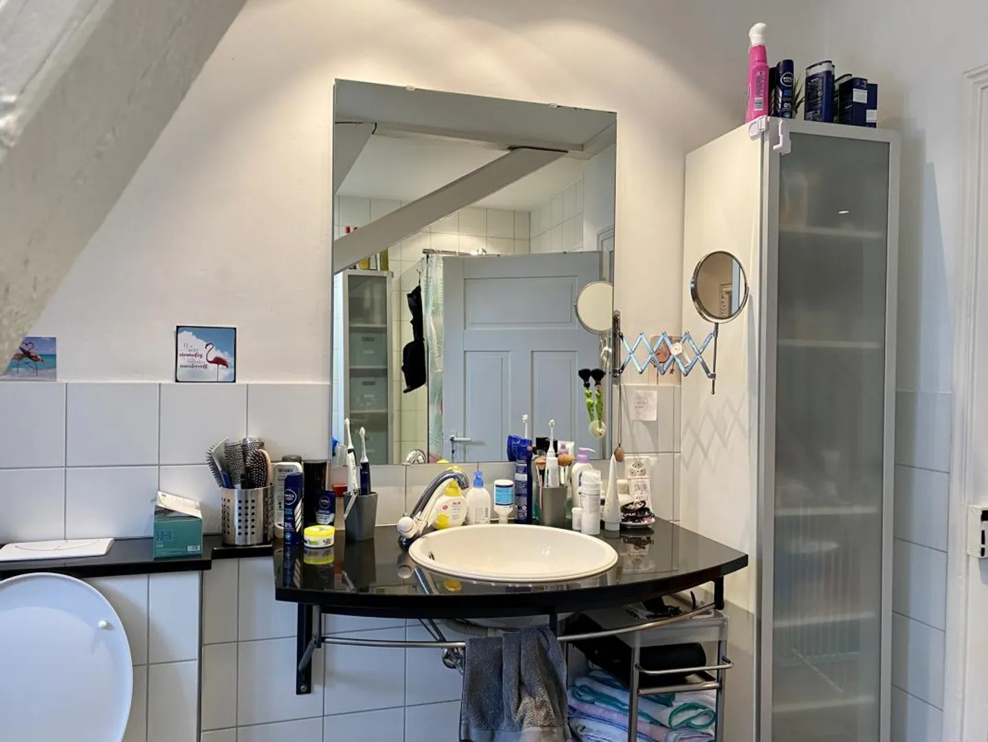Spacious Maisonette Apartment - Photo 10 of 23