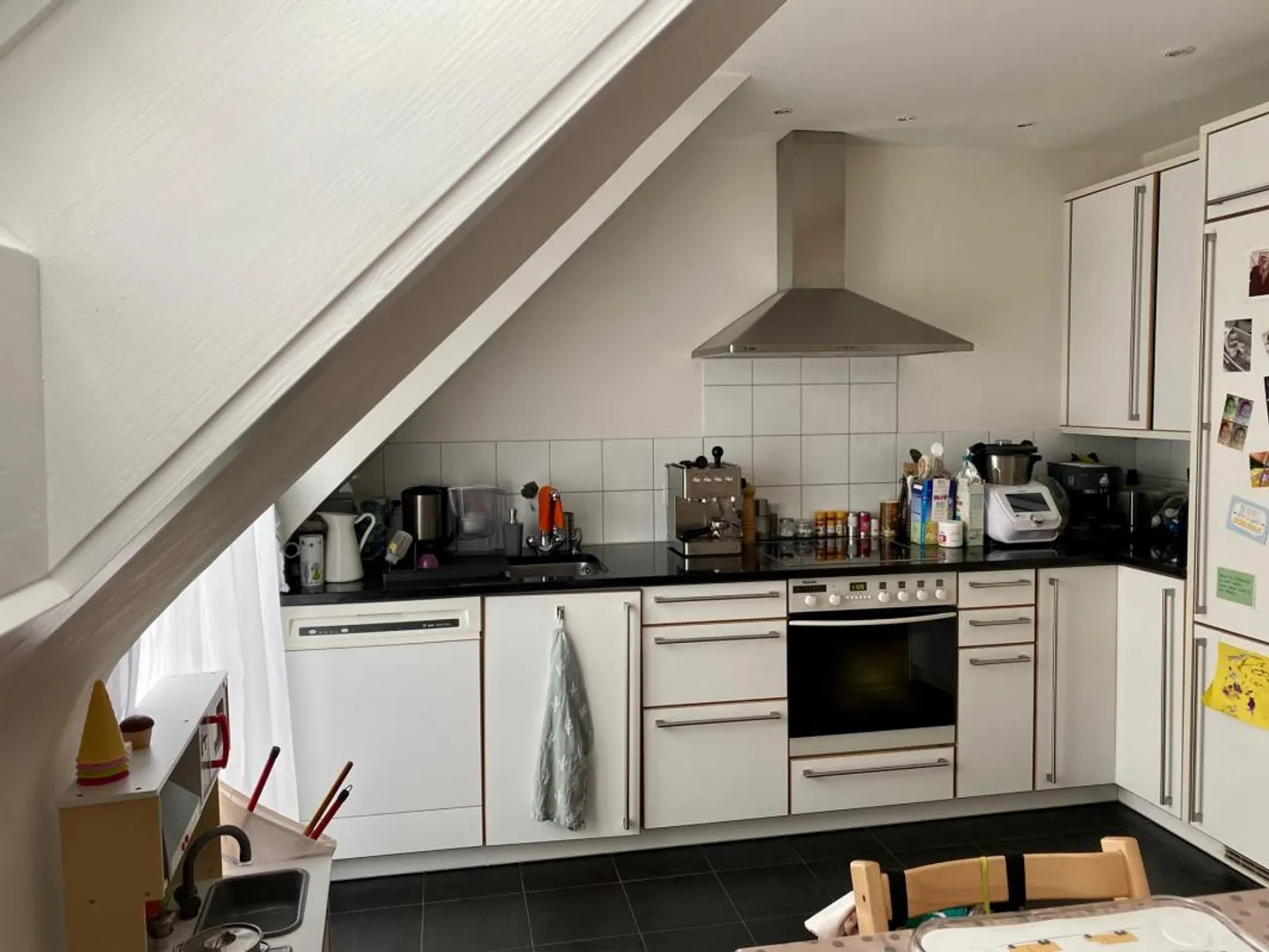 Spacious Maisonette Apartment - Photo 15 of 23