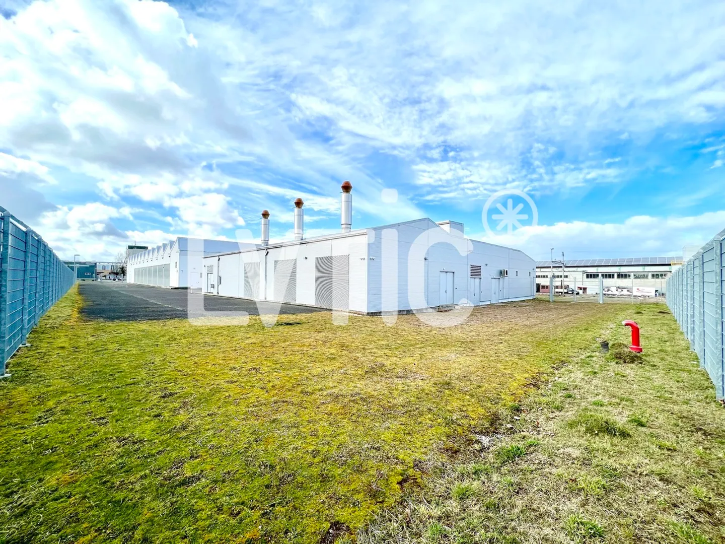 Capannone industriale, uffici di 4200 m2 divisibili in affitto ad Avenches - Foto 8 di 14