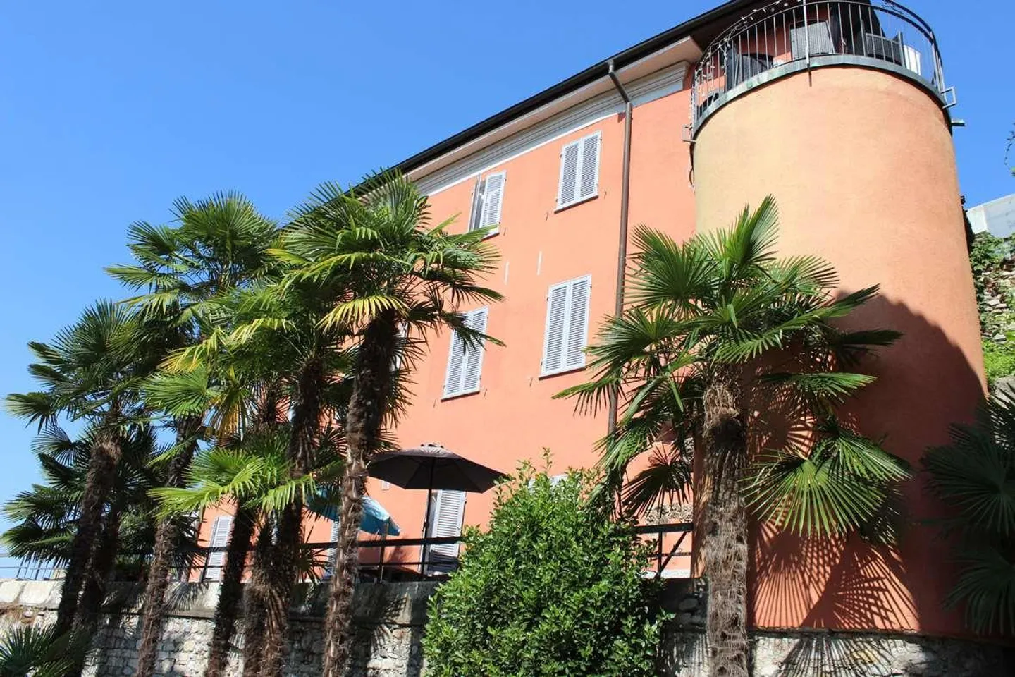 Balerna: 4-room renovated apartment with open view - Photo 9 of 10