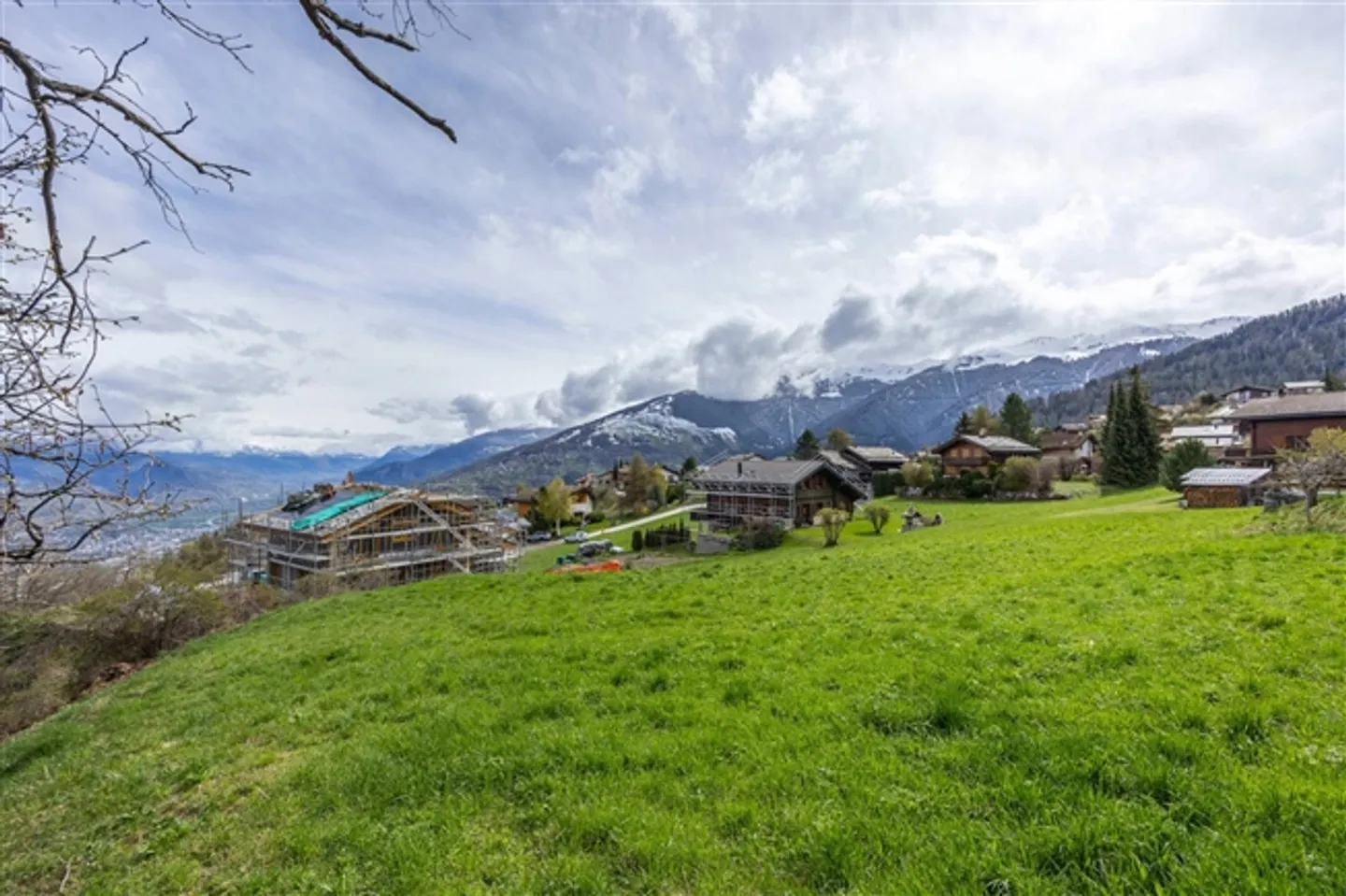 Meraviglioso terreno soleggiato - Foto 1 di 9