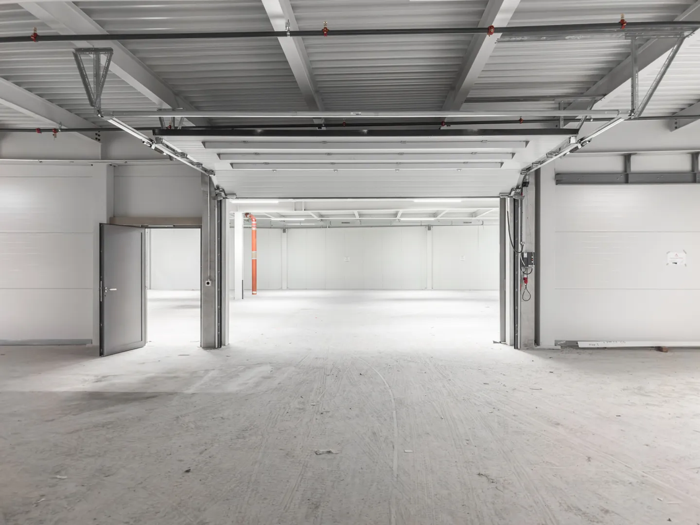 Logistics/Craft Surface of 600 m2 on the upper floor in a new building - Photo 3 of 6